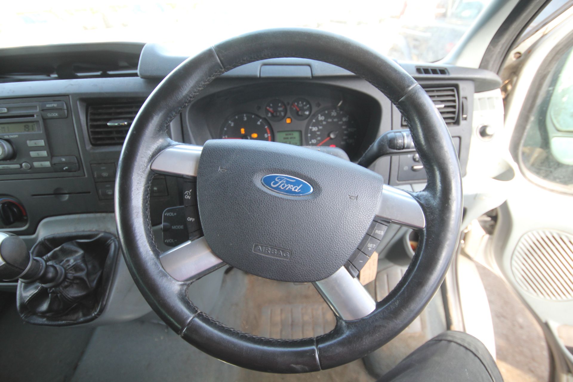 Ford Transit Tourneo 8 seater minibus. Registration GJ08 FAU. Date of first registration 18/03/2008. - Bild 36 aus 54