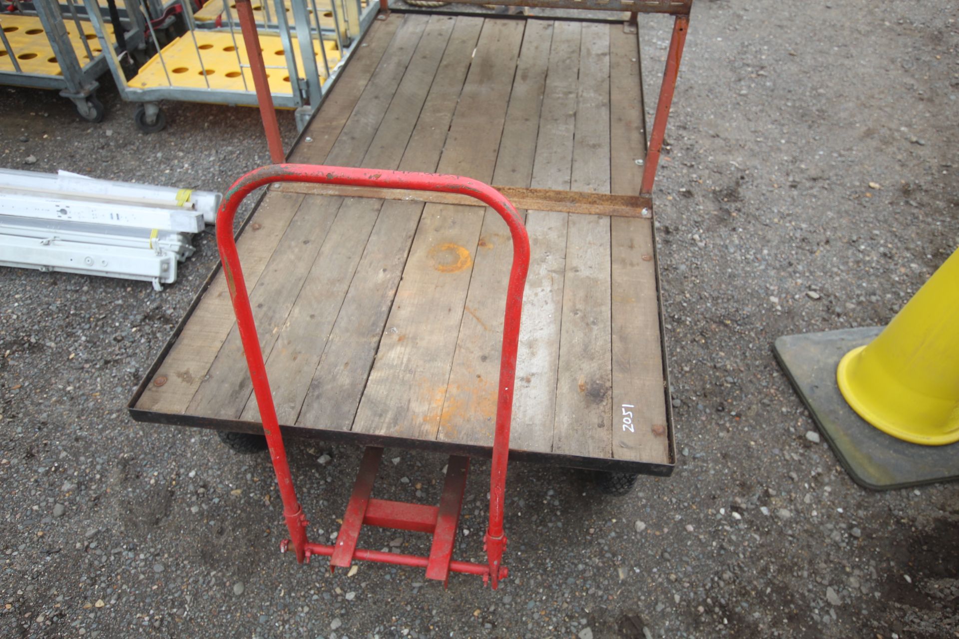 4 wheel yard trolley. - Image 3 of 6