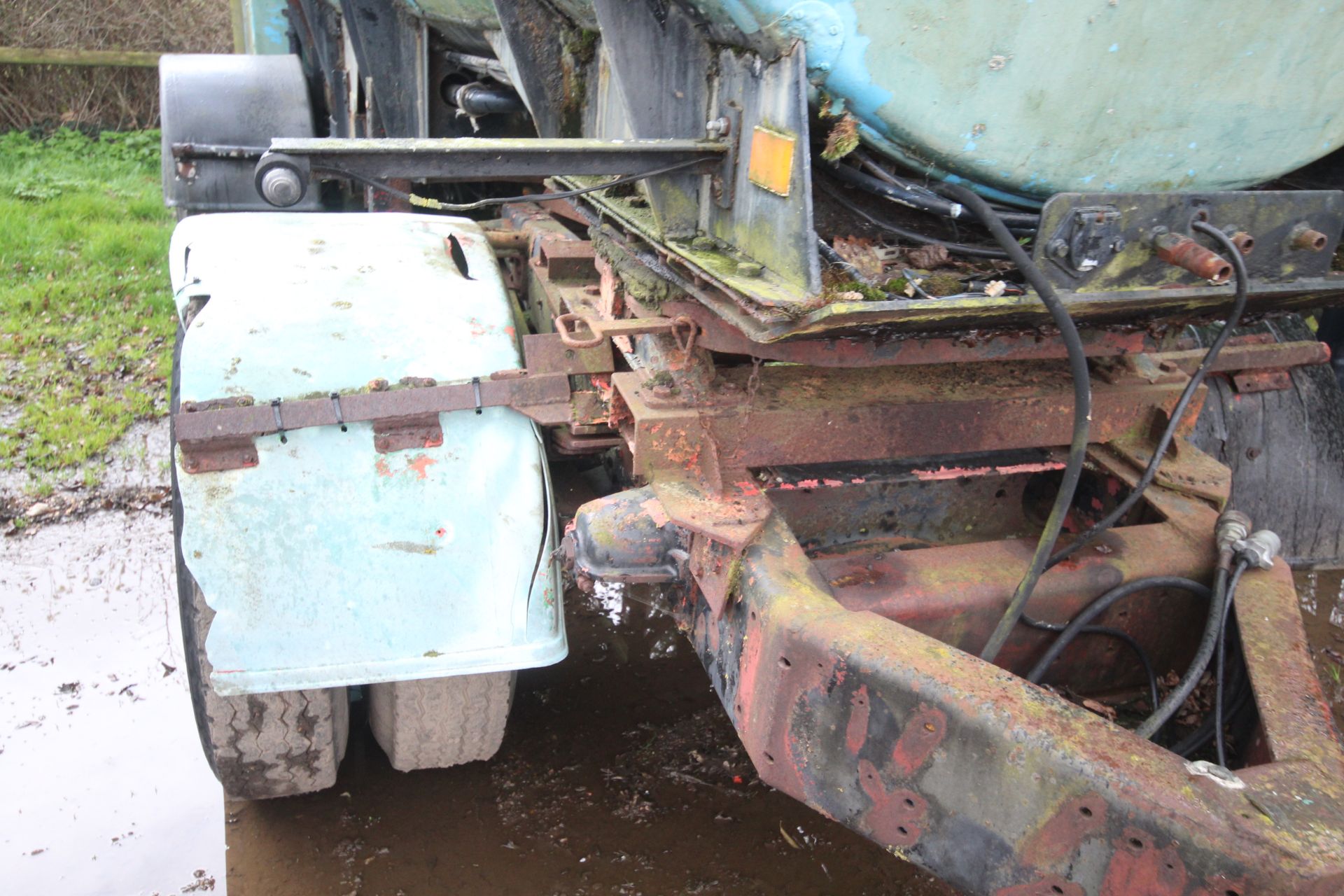 c.16,000L three compartment stainless steel artic bowser. With dolly, chemical locker and Honda - Image 3 of 53