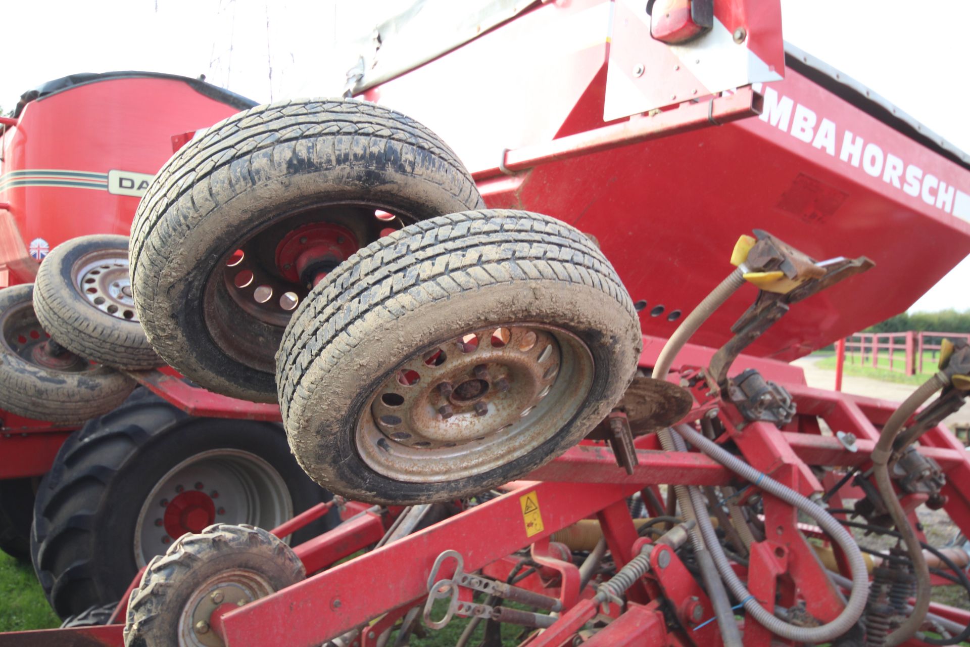 Horsch CO4 4m tine drill. With tramline, control box, various spares and manuals. V. - Image 30 of 54