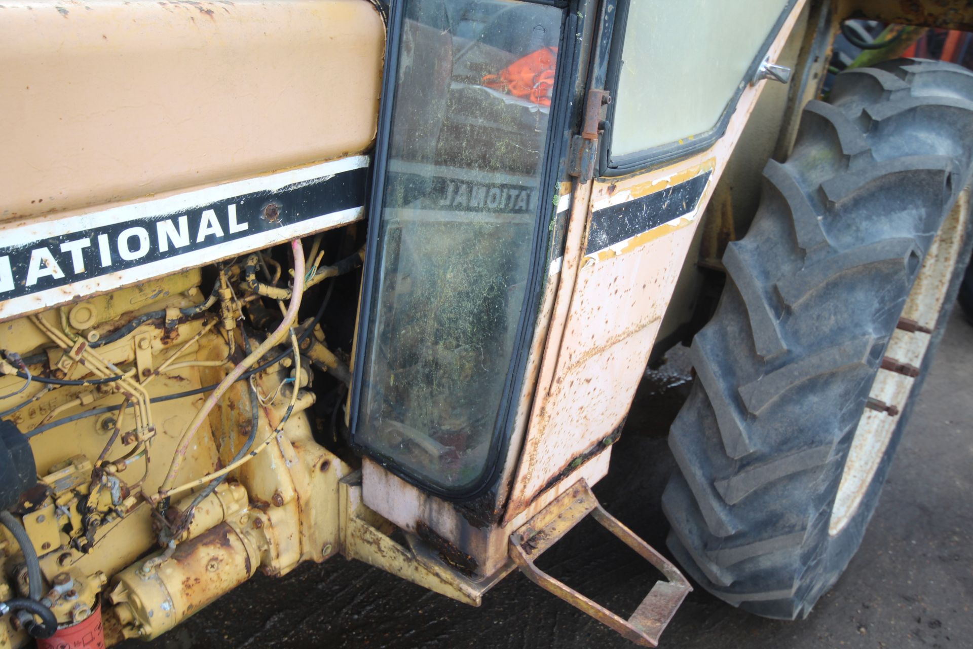 International 248 2WD tractor. Registration SPV 499W. Date of first registration 01/06/1981. Showing - Image 14 of 73