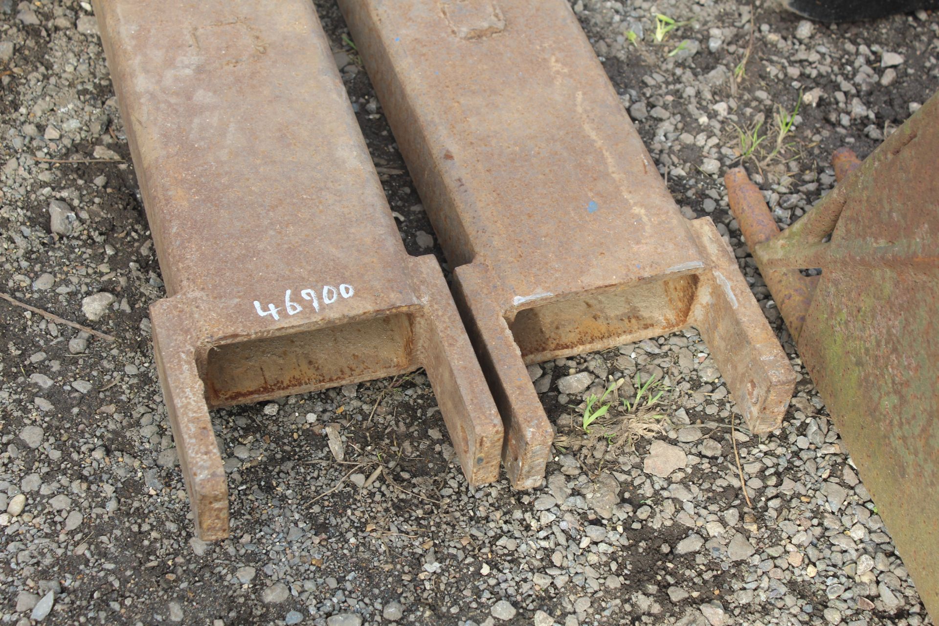 Forklift extension tines. - Image 5 of 5