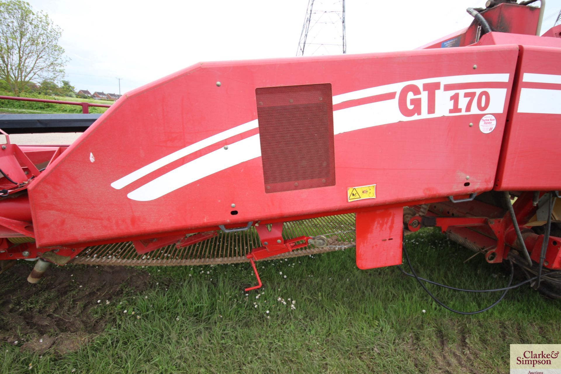 Grimme GT70 trailed potato harvester. 2011. Serial number 45001088. 16.5/85-28 and 620/50B22.5 - Image 19 of 34