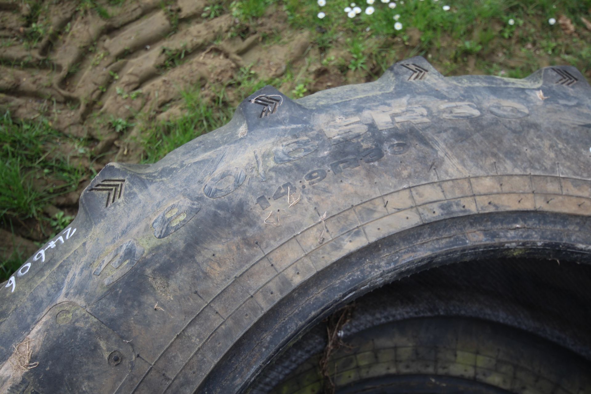 Pair of Alliance 380/85R30 tyres. V - Image 5 of 5