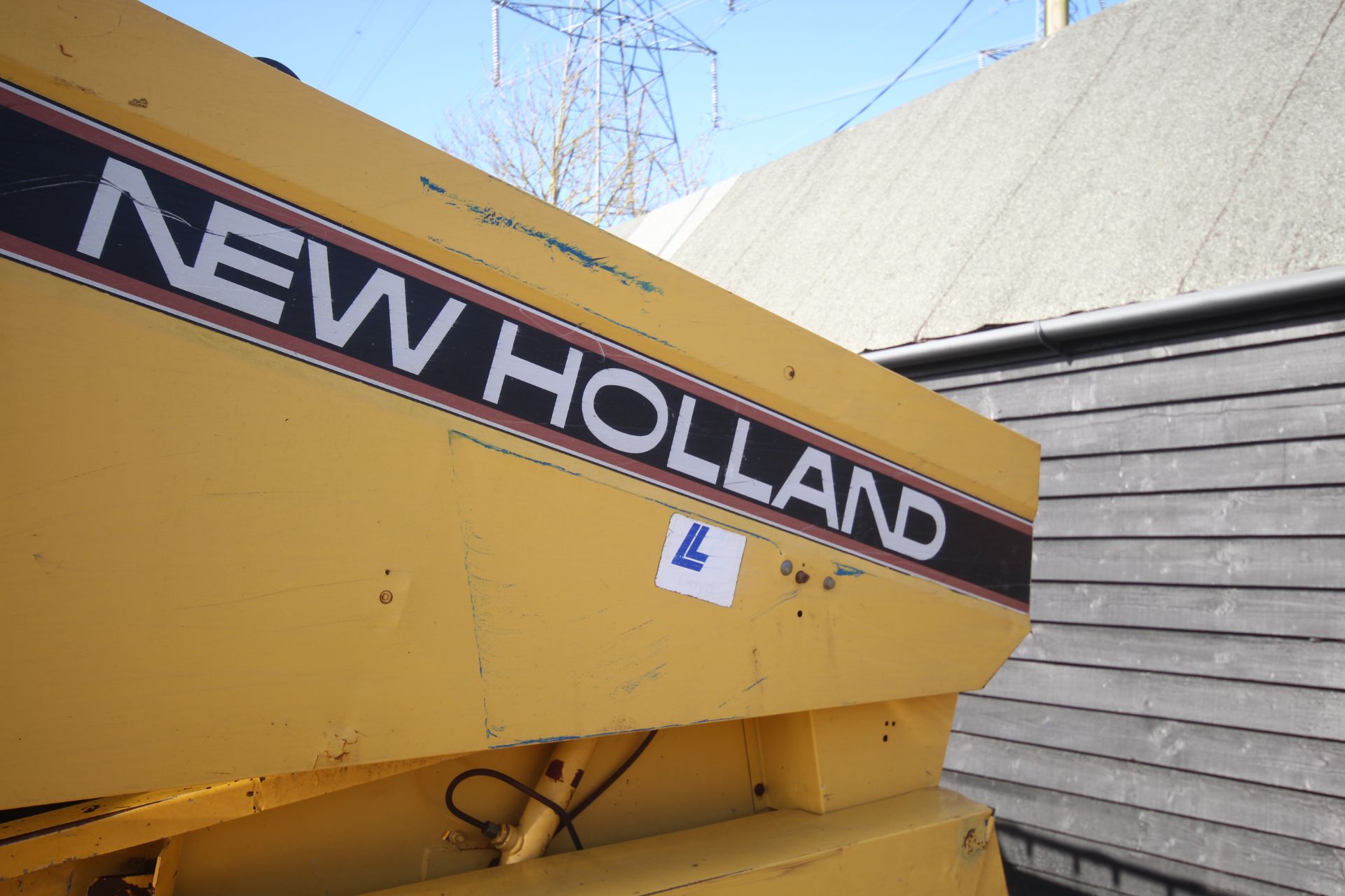 New Holland TX65 5 straw walker combine harvester. Registration N887 SKS. Date of first registration - Image 127 of 163