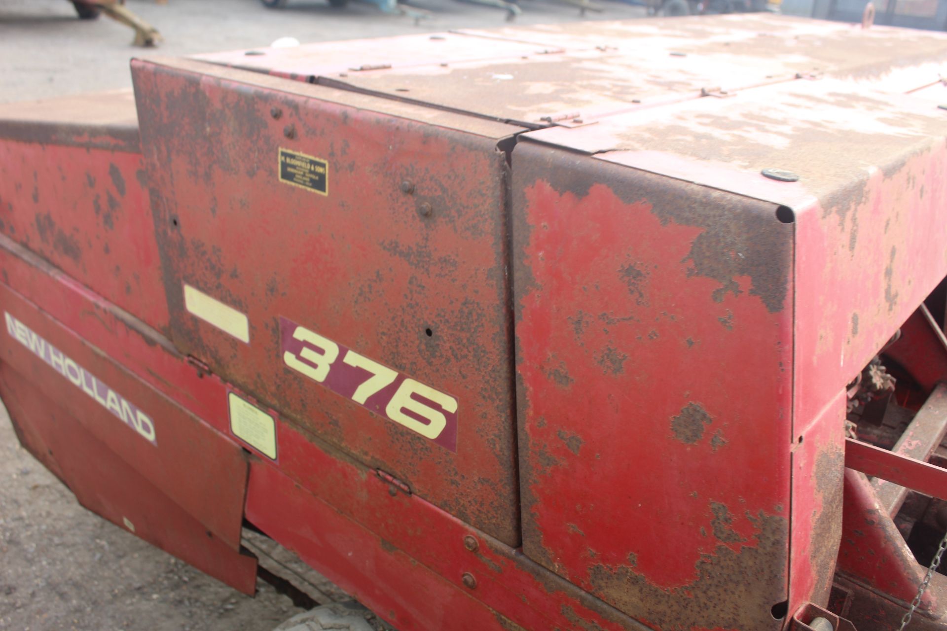 New Holland 376 conventional baler. From a Local Deceased Estate. Manual held. - Image 20 of 22