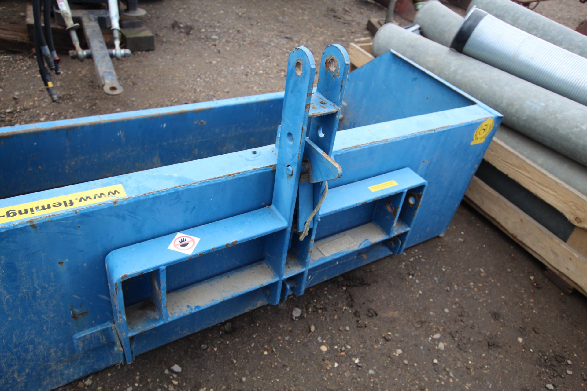 Fleming TB5 tipping transport box. - Image 2 of 10