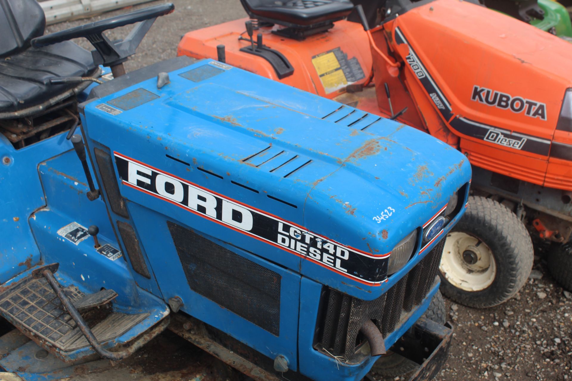 Ford LGT14D diesel hydrostatic ride-on mower. Key held. - Image 8 of 21
