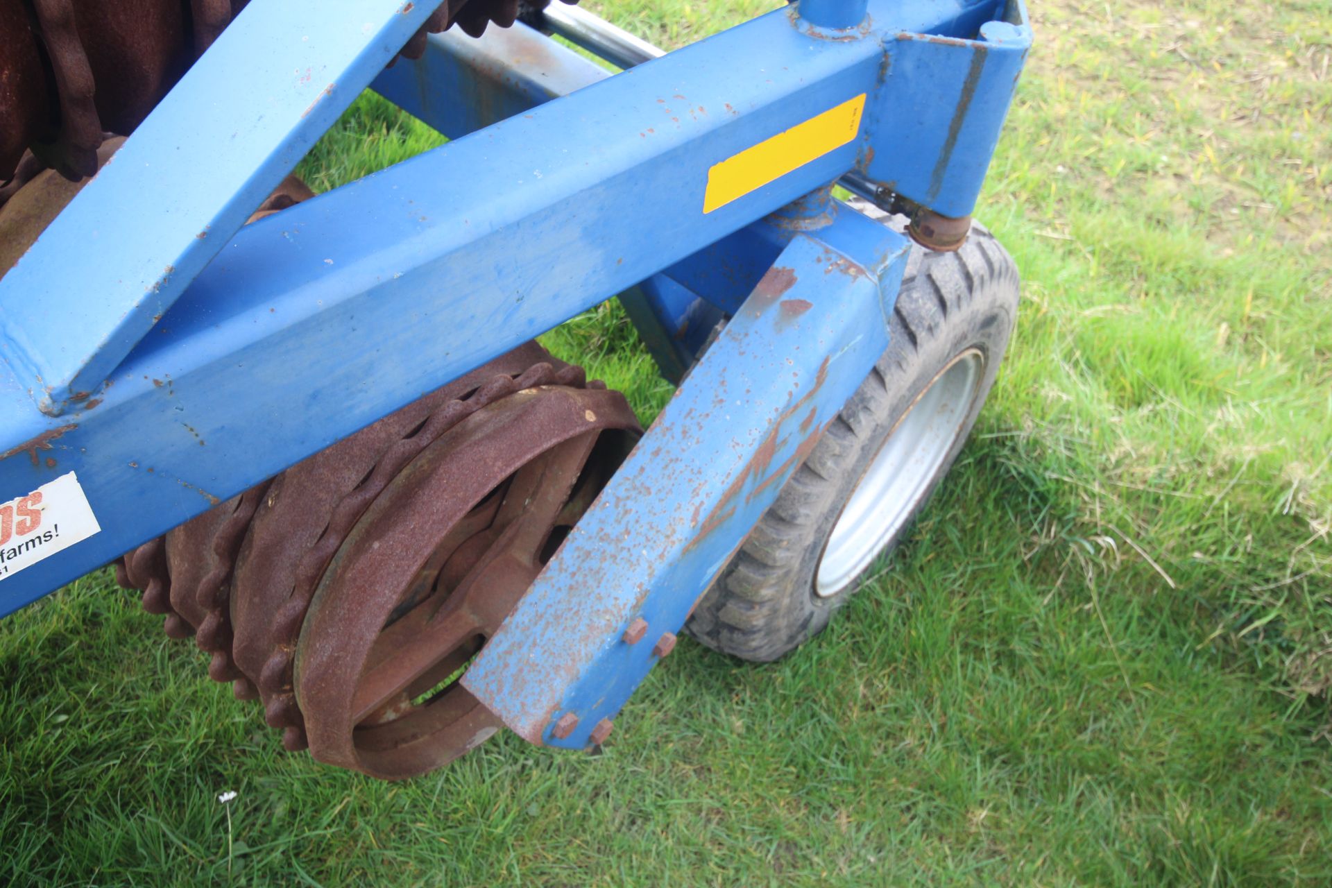 Dalbo 6.3m hydraulic folding rolls. With Snowflake rings. From a local Deceased estate. - Bild 9 aus 22