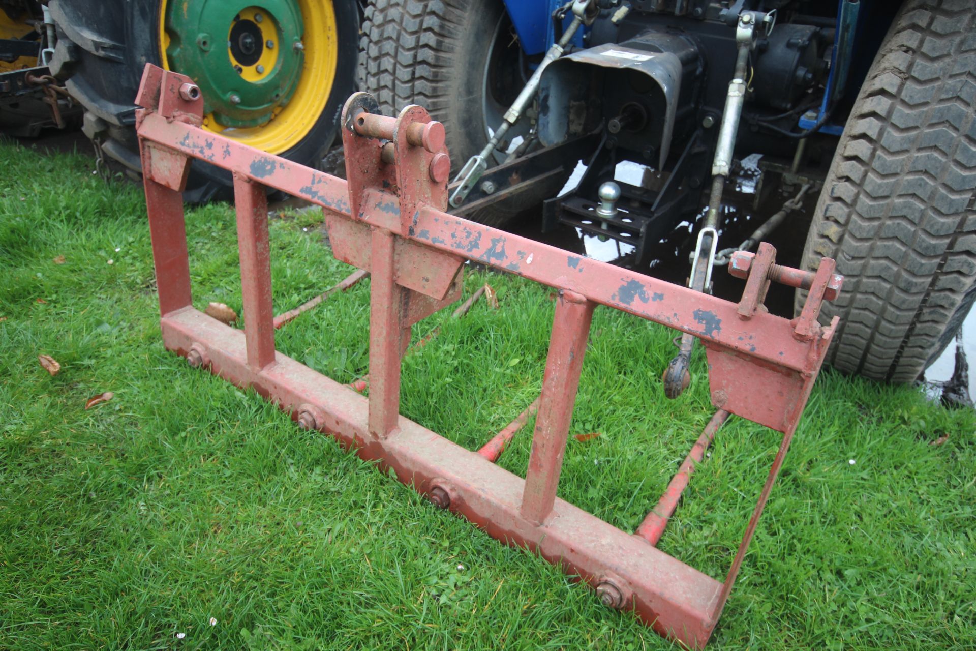 Lenar JL254 II 4WD compact tractor. Turf wheels and tyres. Lenar LDJL245K power loader. With - Image 37 of 39