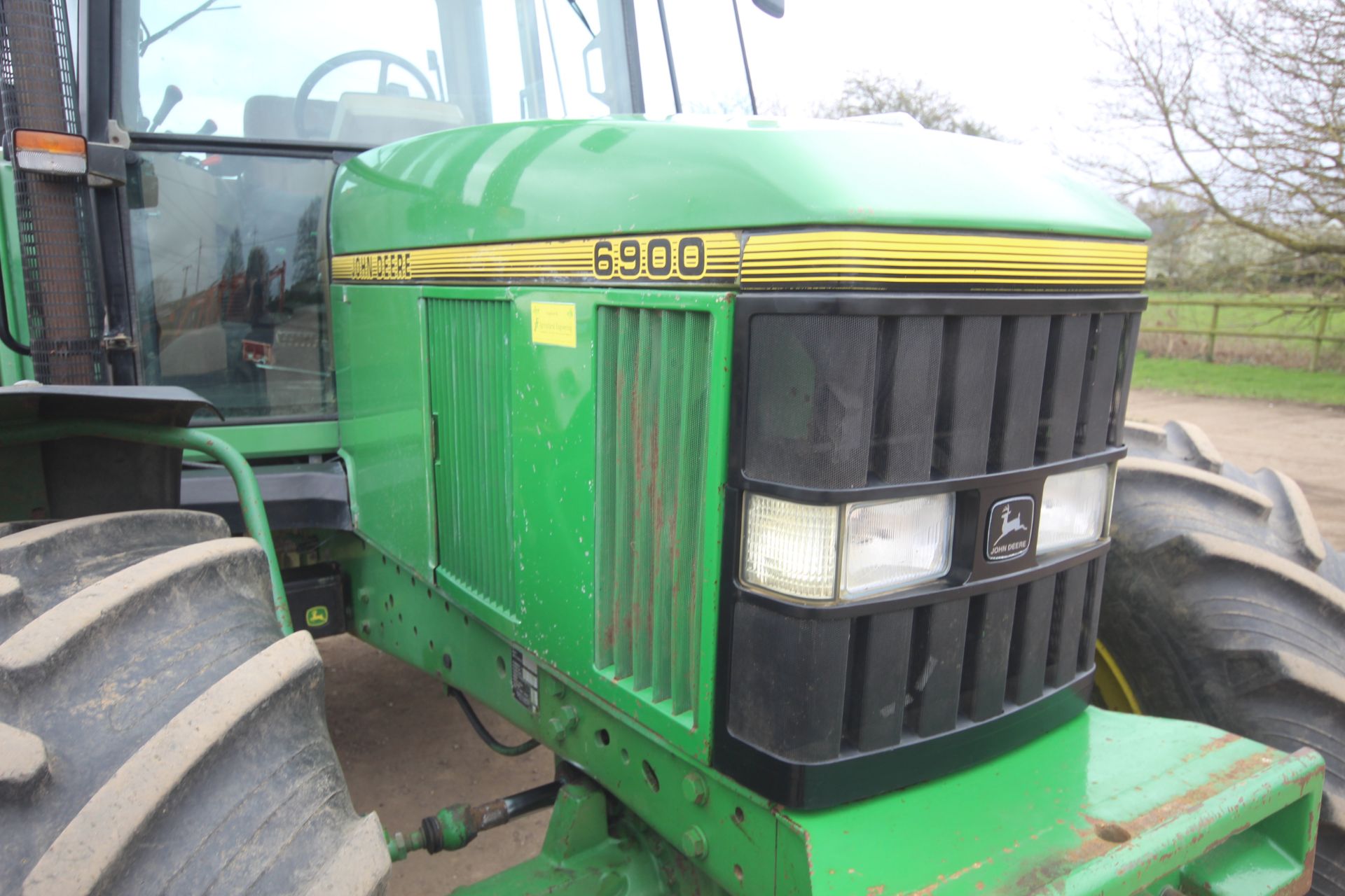 John Deere 6900 4WD tractor. Registration R952 LEL. Date of first registration 01/08/1997. 11,230 - Image 55 of 76