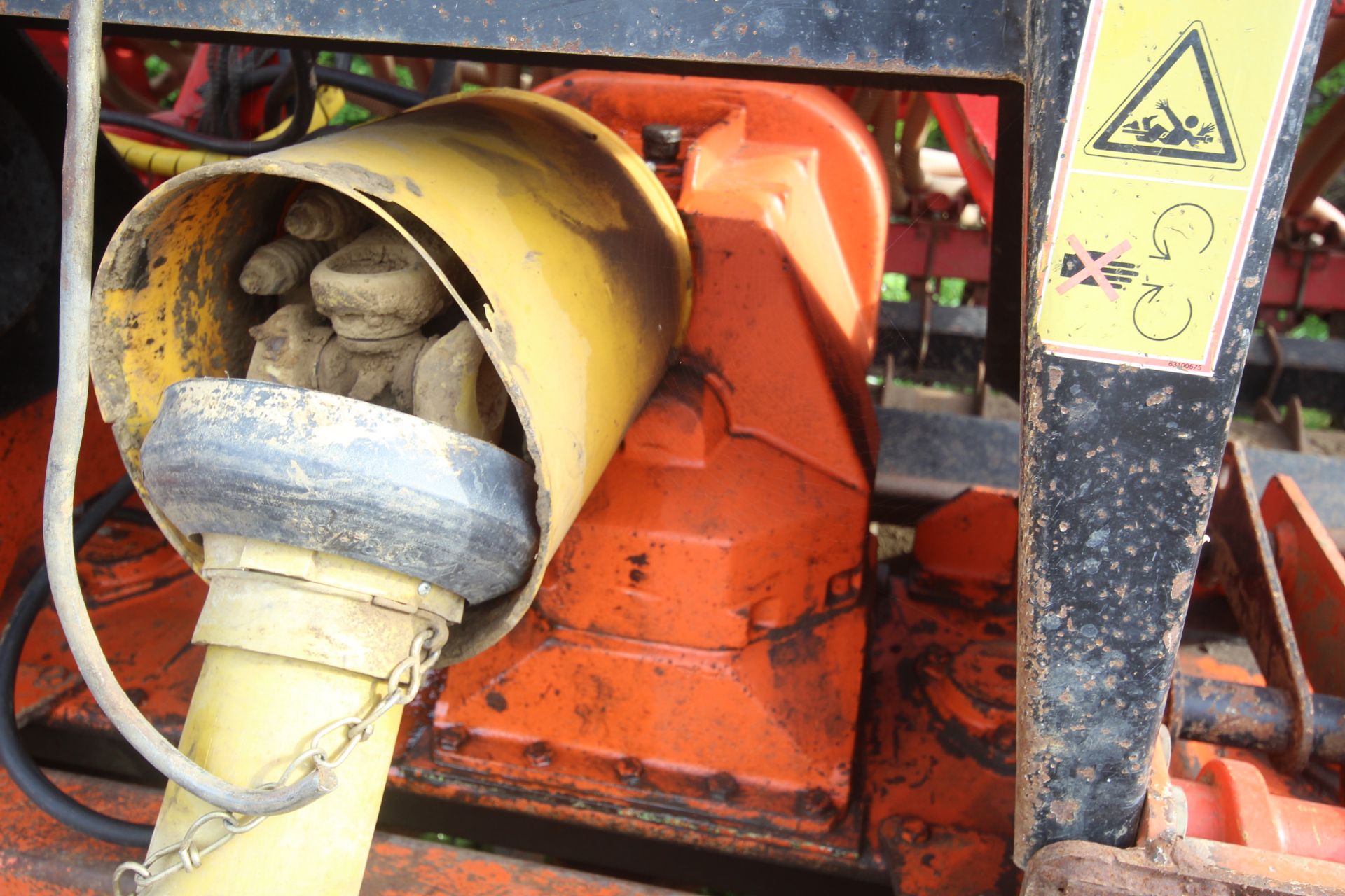 Maschio 4m power harrow. With packer. Piggybacked with Vicon LZ505 Suffolk coulter drill. 1995. With - Image 3 of 52