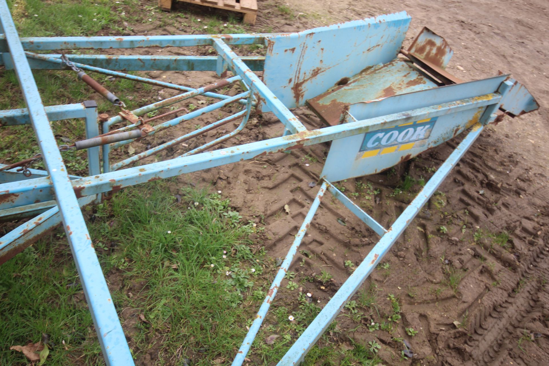 Cooks flat 8 bale sledge. - Image 15 of 15