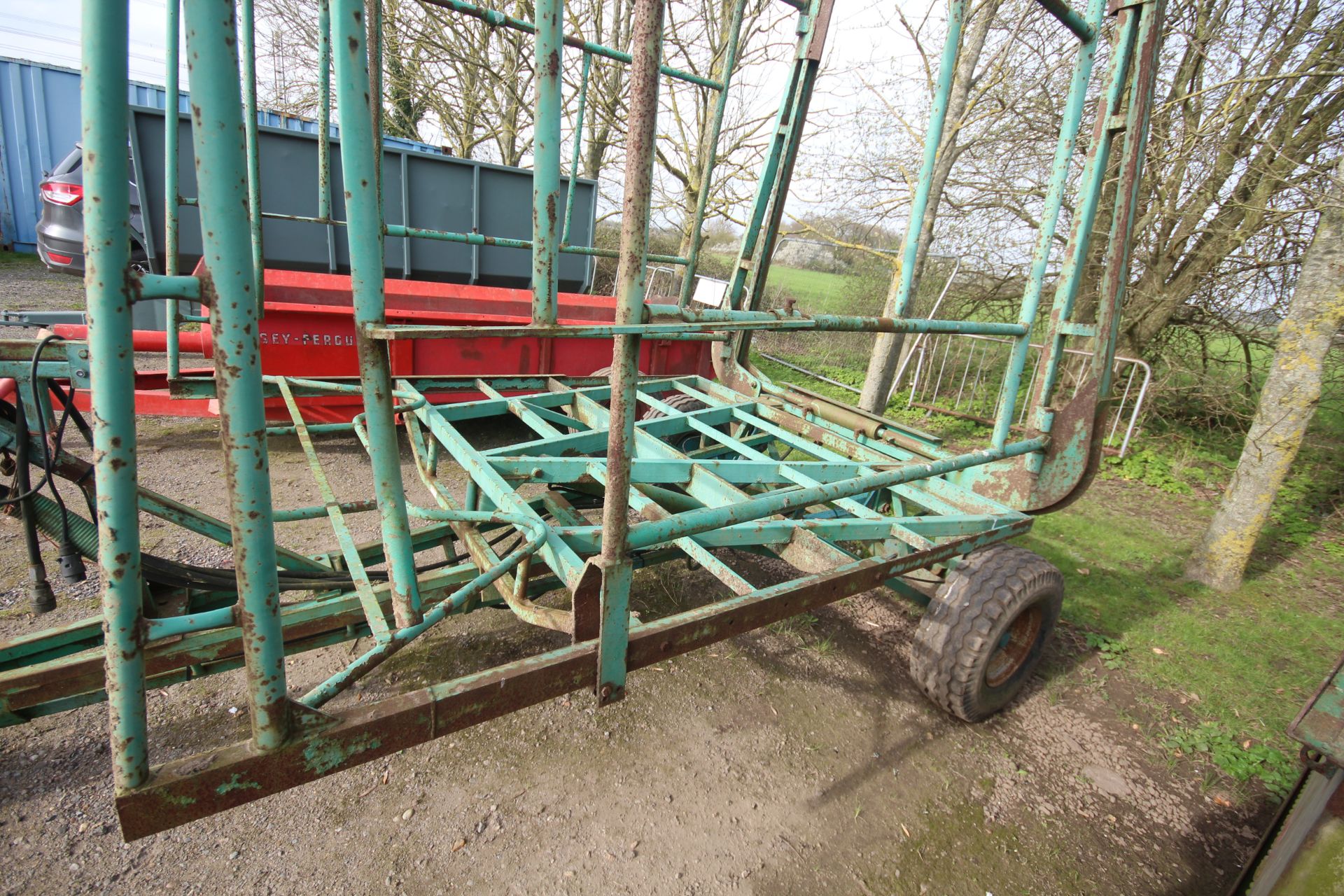 Farmhand trailed 56 bale carrier. V - Image 11 of 23