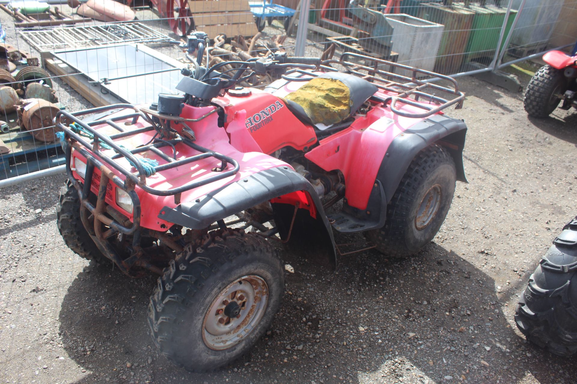 Honda Fourtrax 2WD quad bike. For spares or repair. V