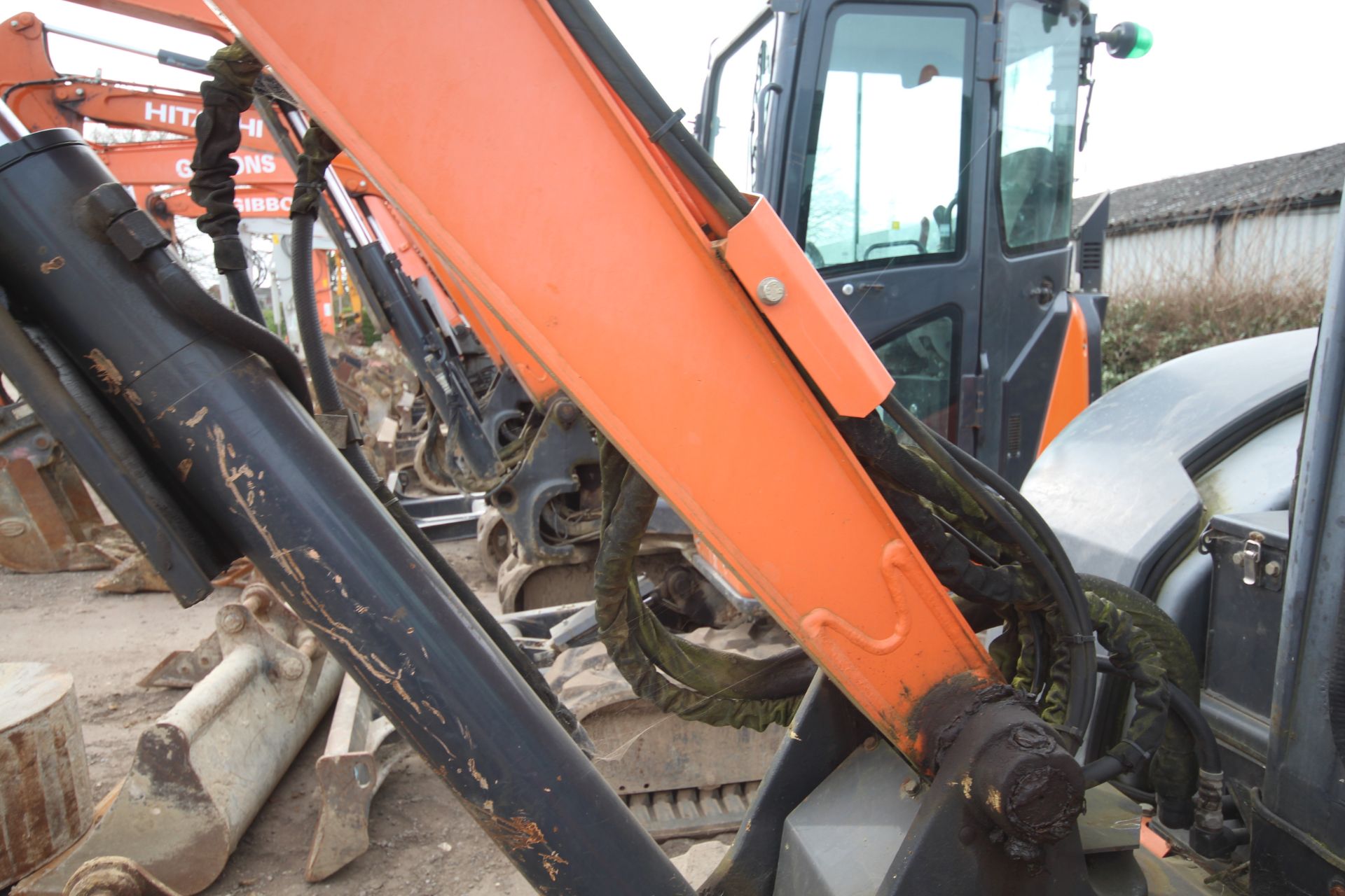 Hitachi Z-Axis 52U-3 CLR 5T rubber track excavator. 2013. 5,066 hours. Serial number HCM - Image 40 of 71