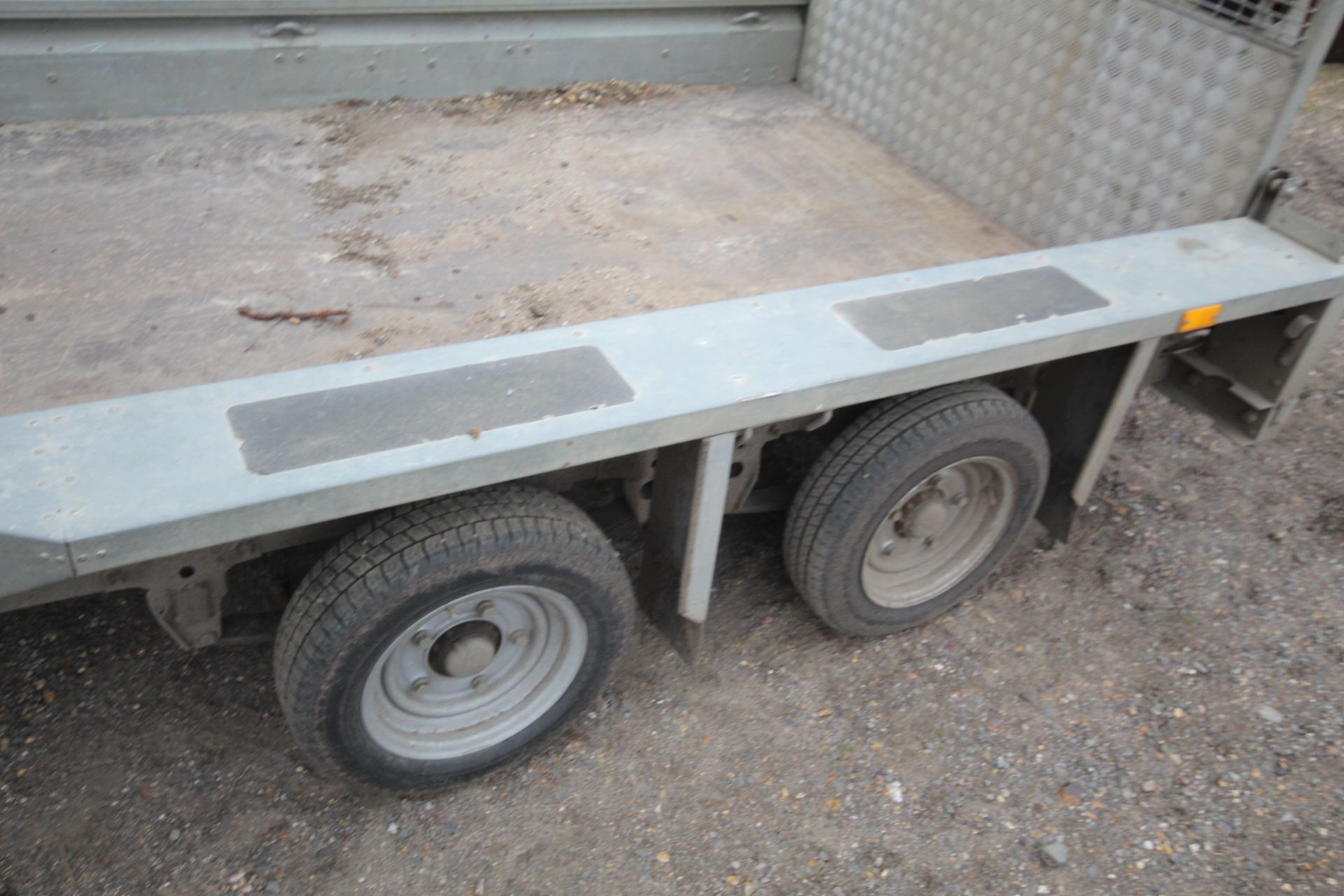 Ifor Williams 10ft x 5ft twin axle plant trailer. Purchased new 12/2021. With key and manual. Key, - Bild 7 aus 32