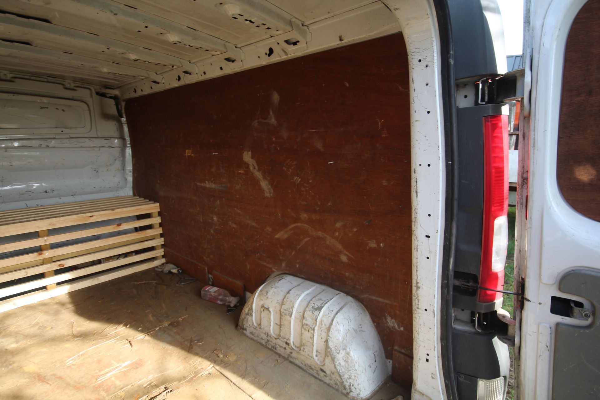 Renault Traffic 2700 2L diesel manual van. Registration AE58 DZW. Date of first registration 22/09/ - Image 45 of 50