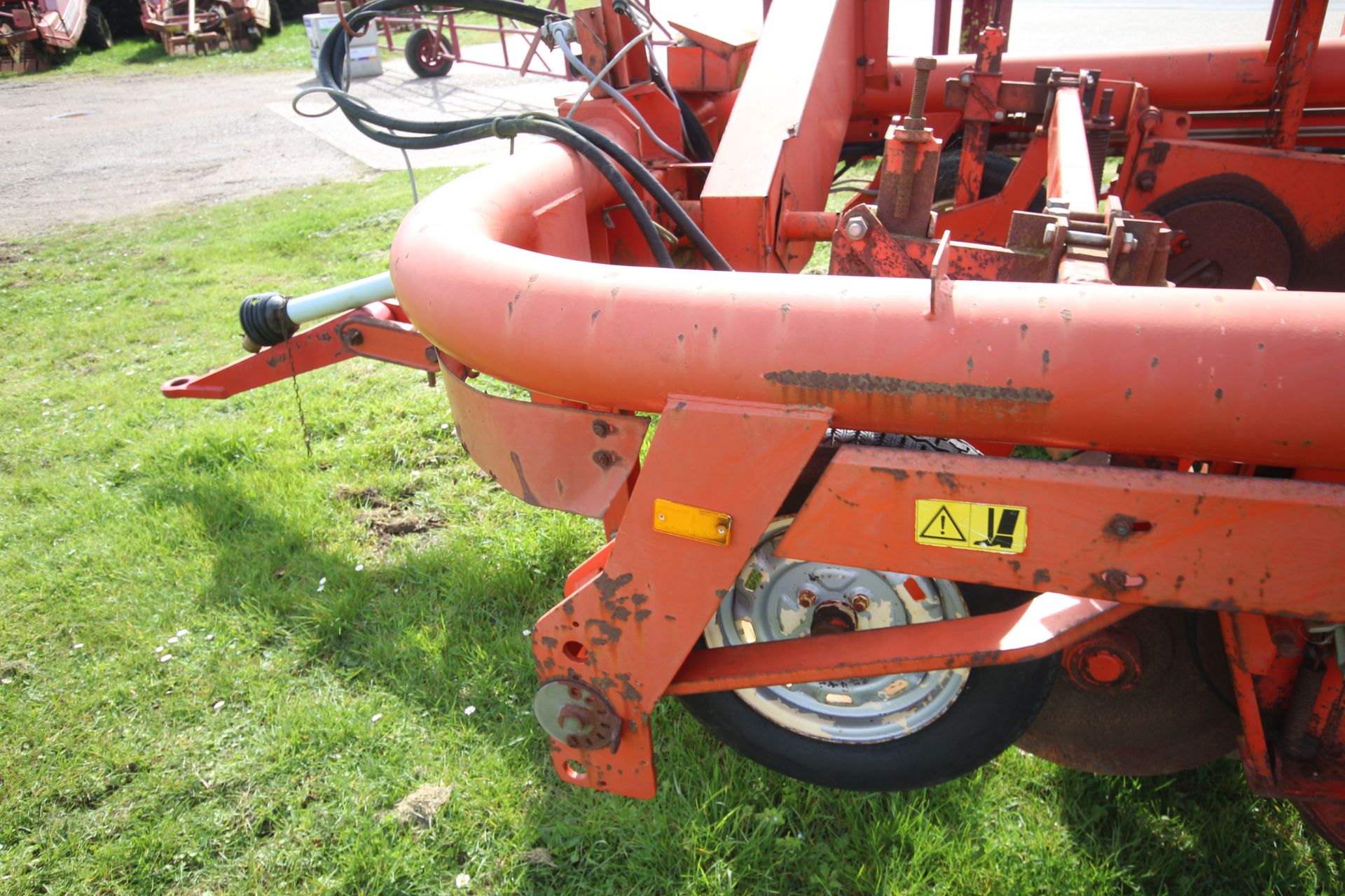 Grimme DL1700 Variant carrot/ onion harvester. With star cleaners. Control Box held. V - Image 39 of 61