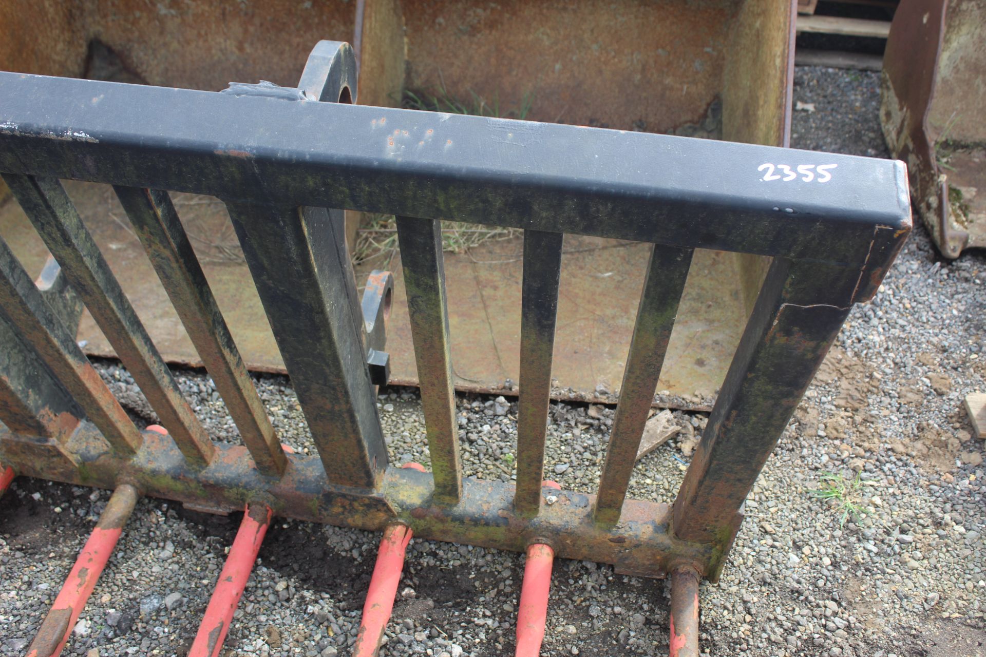 Slewtic muck fork. CAT telehandler brackets. V - Image 2 of 10