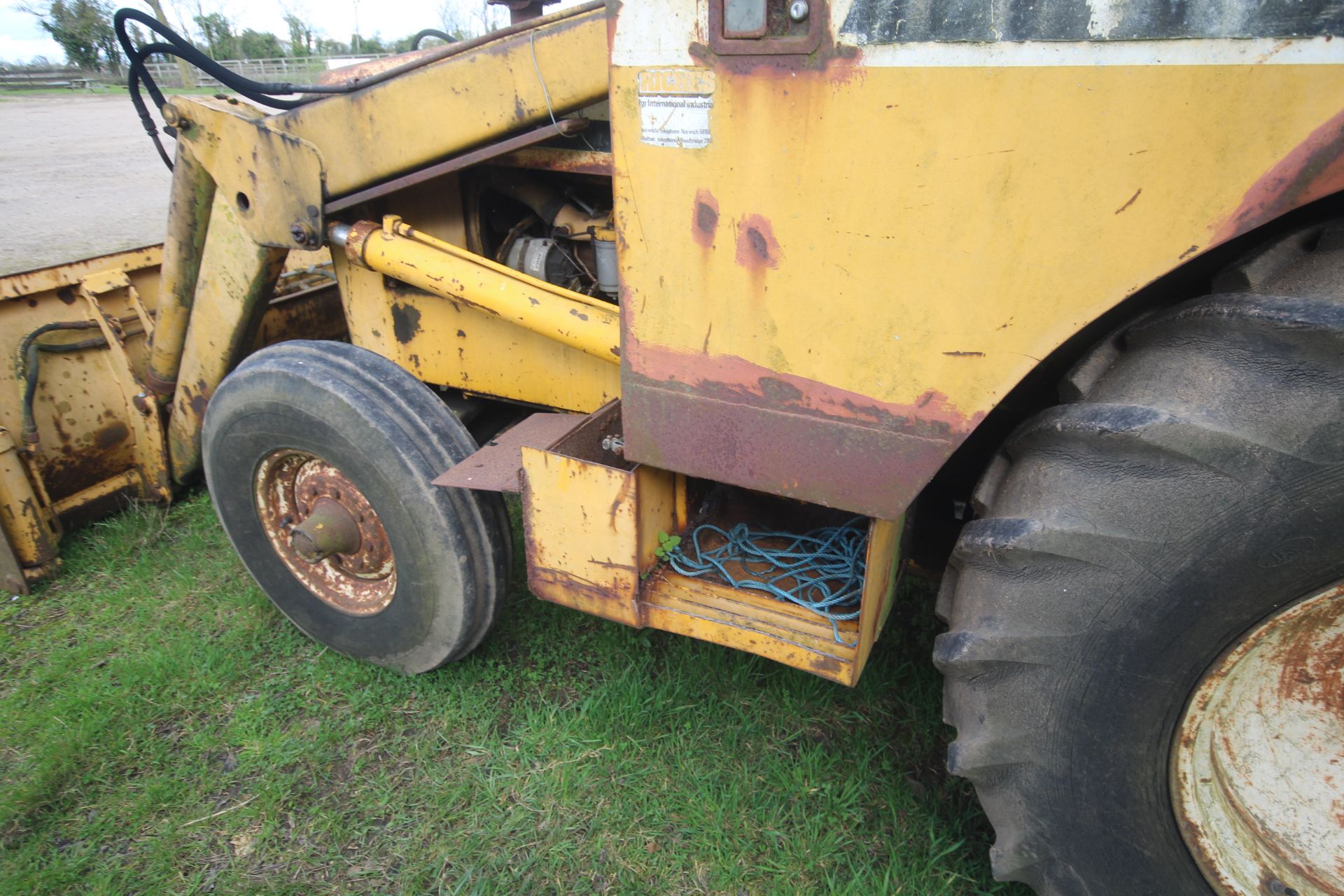 International Harvester 260A 2WD backhoe loader. Registration CWJ 891T (no paperwork). Date of first - Image 72 of 104