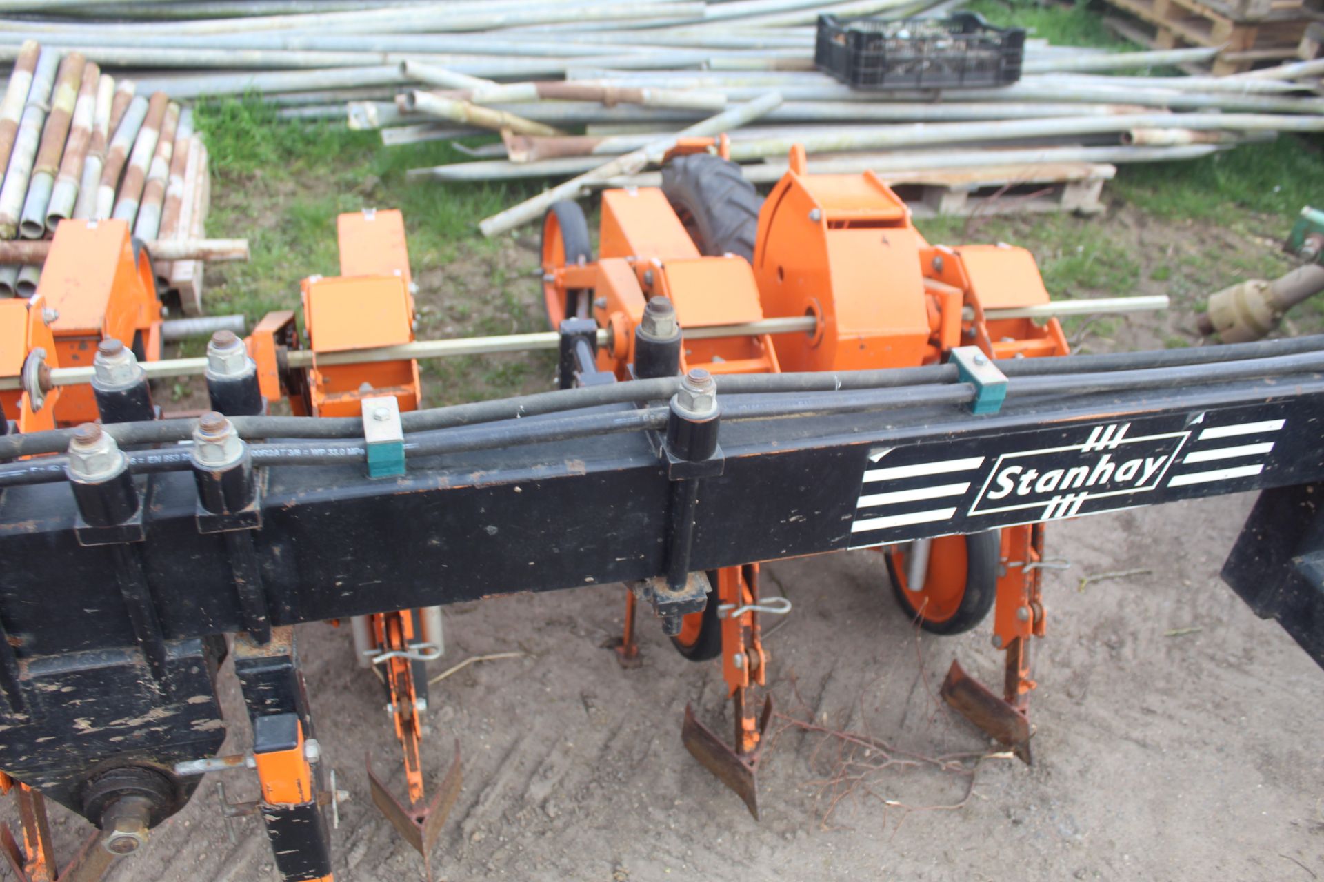 Stanhay Rallye 592 hdraulic folding 12 row beet drill. With bout markers. V - Image 8 of 28