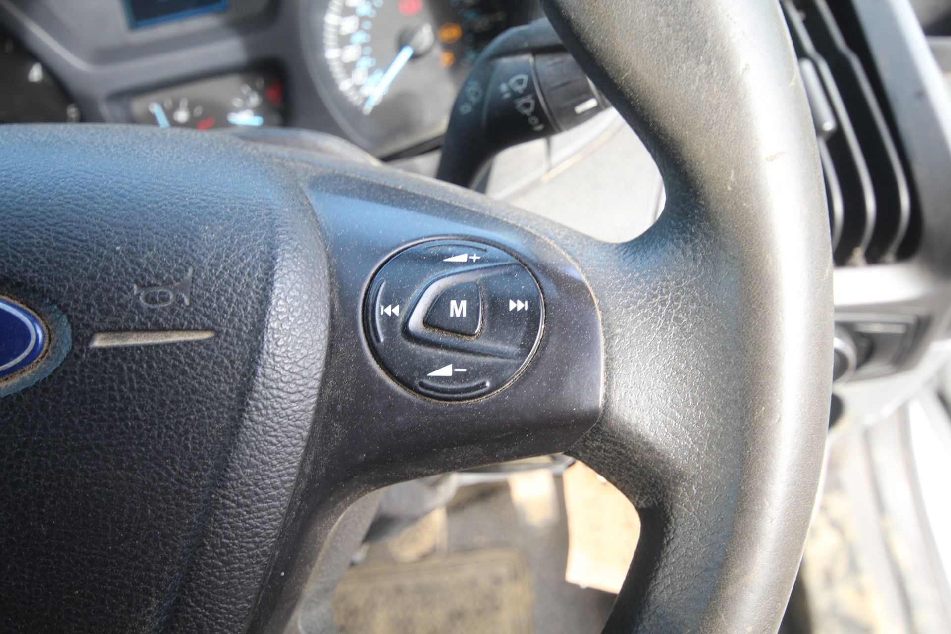 Ford Transit Custom 290 2L diesel manual van. Registration YE17 YYX. Date of first registration 31/ - Image 36 of 56