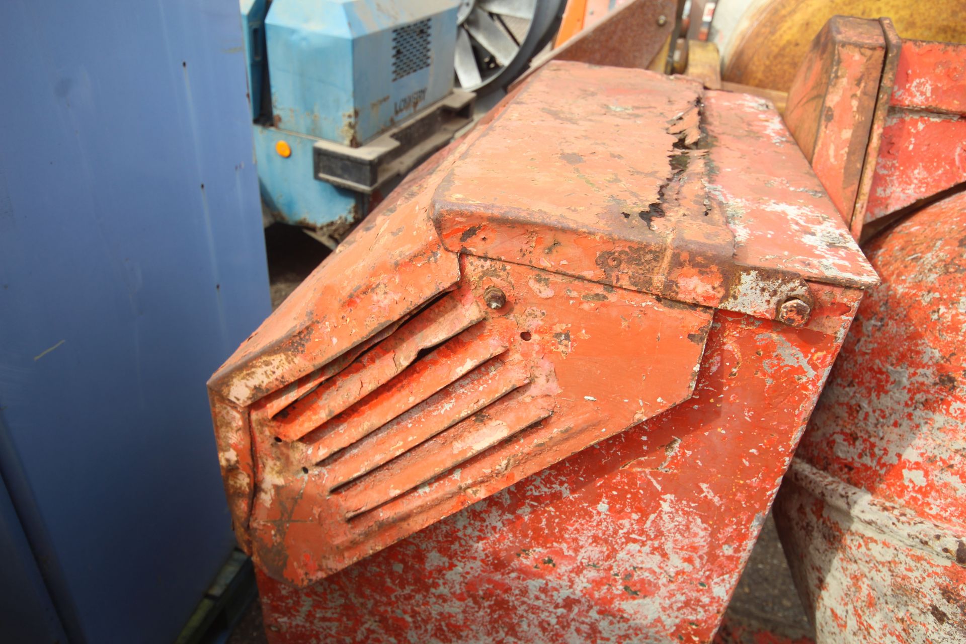 Large diesel site cement mixer. - Image 6 of 14