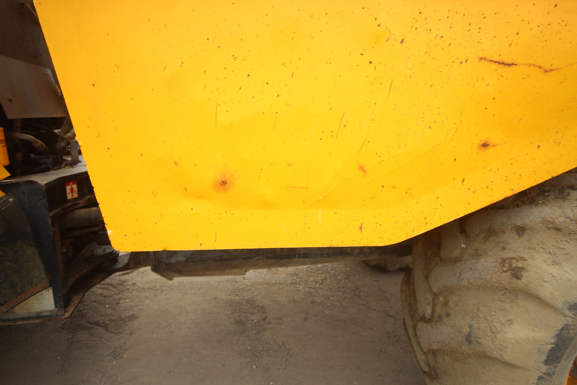 JCB 714 14T 4WD dumper. 2006. 6,088 hours. Serial number SLP714AT6EO830370. Owned from new. Key - Image 25 of 108