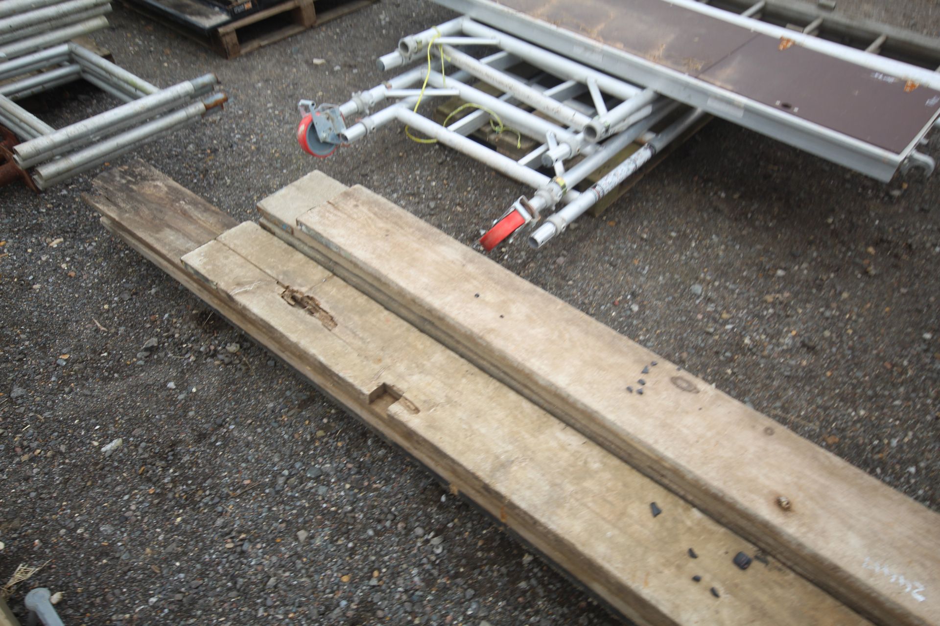 Various scaffold boards. - Bild 4 aus 5