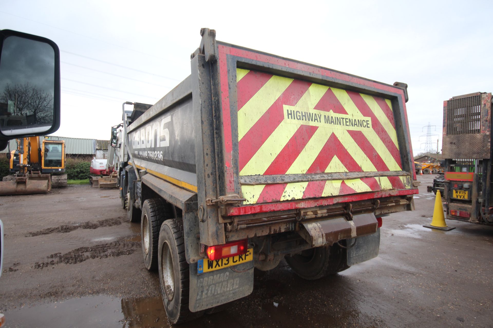 Volvo FMX 410 8x4 32T tipper. Registration WX13 CKF. Date of first registration 17/05/2013. 520, - Image 3 of 80