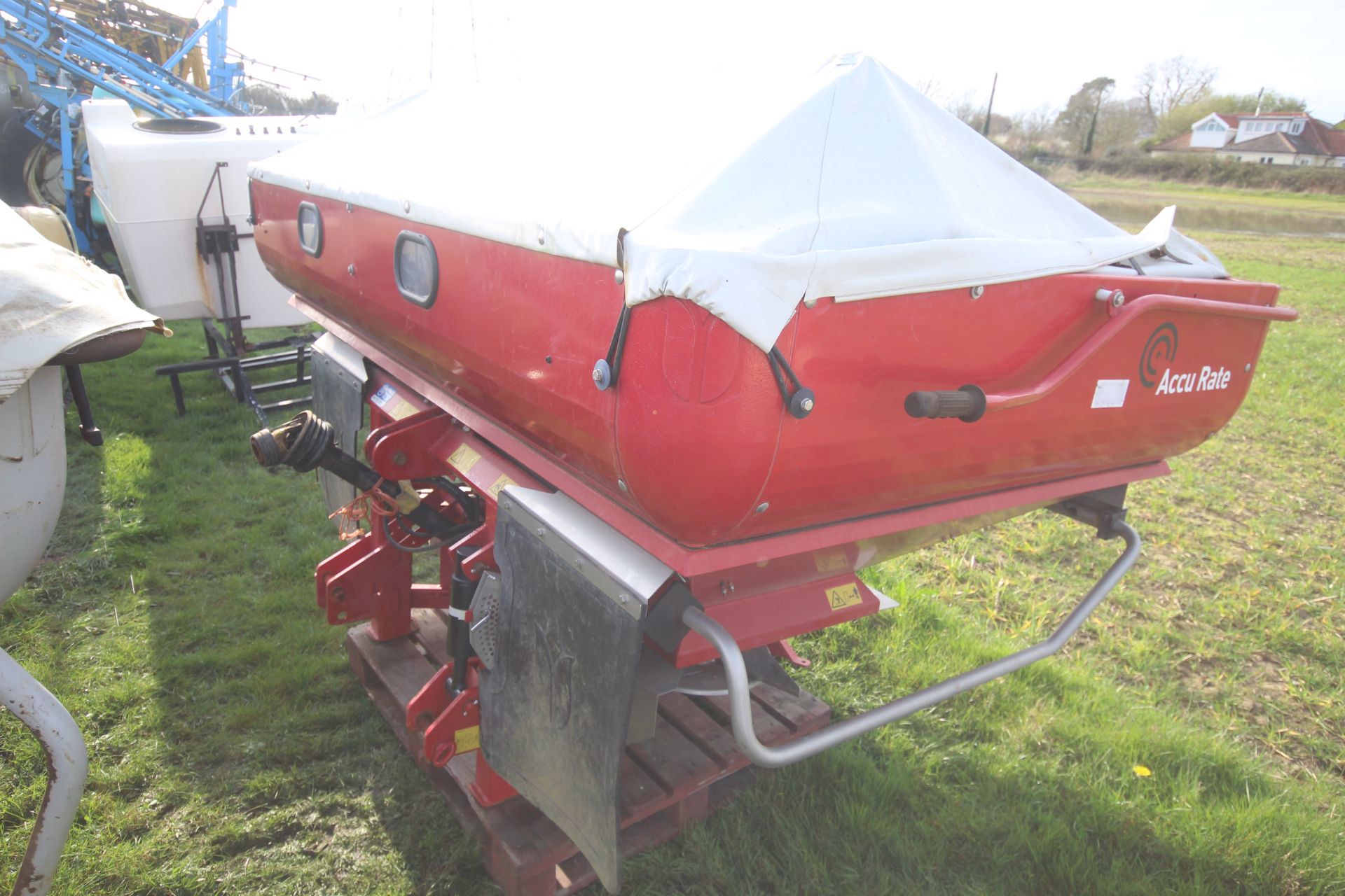 Teagle/ Tulip Centreliner SX4000 G3 twin disc fertiliser spreader. 2014. Owned from new. V