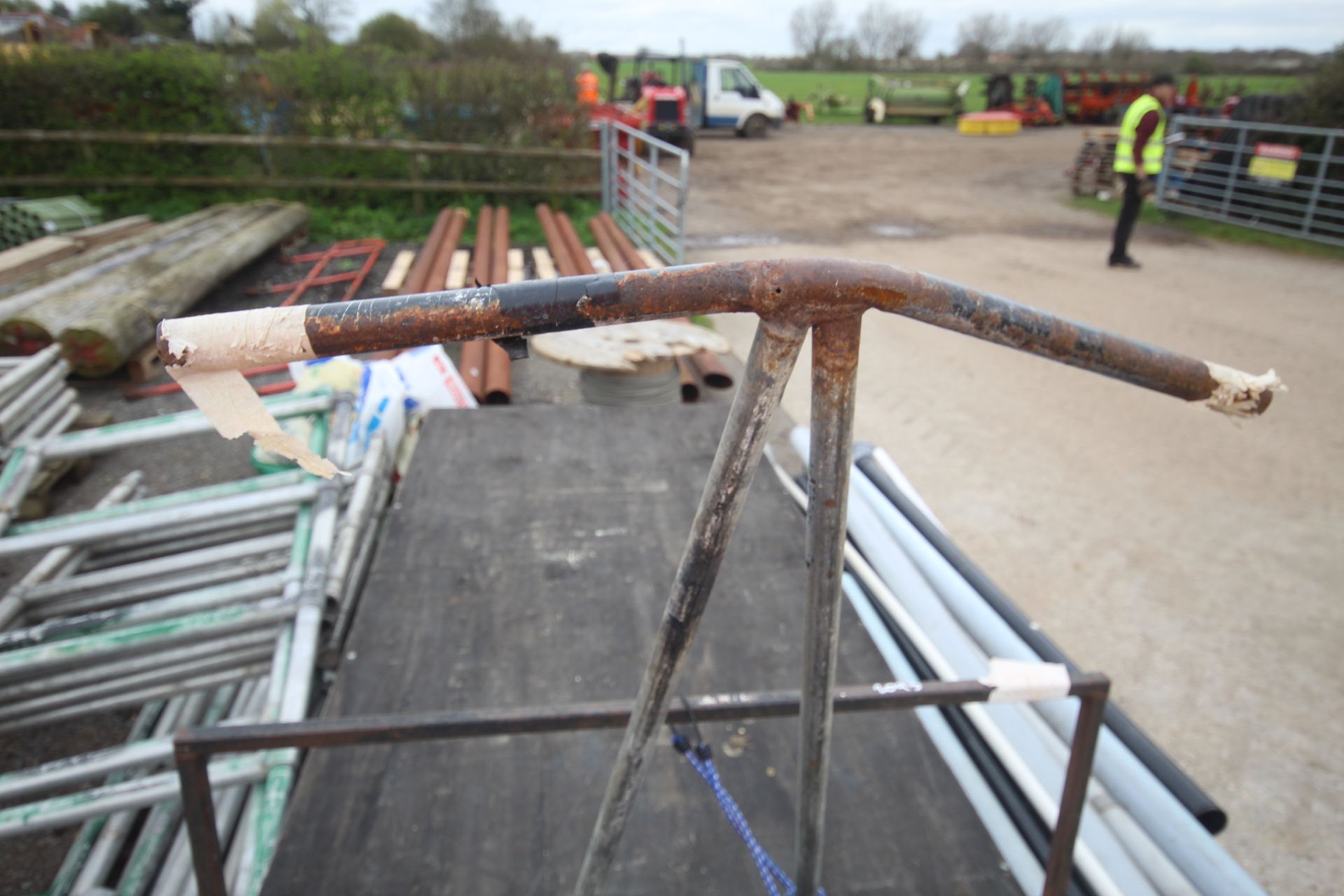 Four wheel yard trolley. - Image 8 of 8