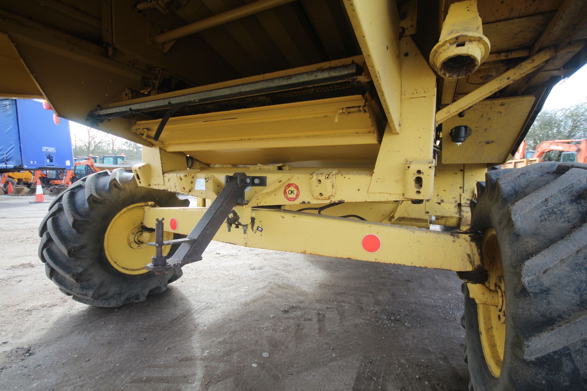 New Holland TX65 5 straw walker combine harvester. Registration N887 SKS. Date of first registration - Image 47 of 163