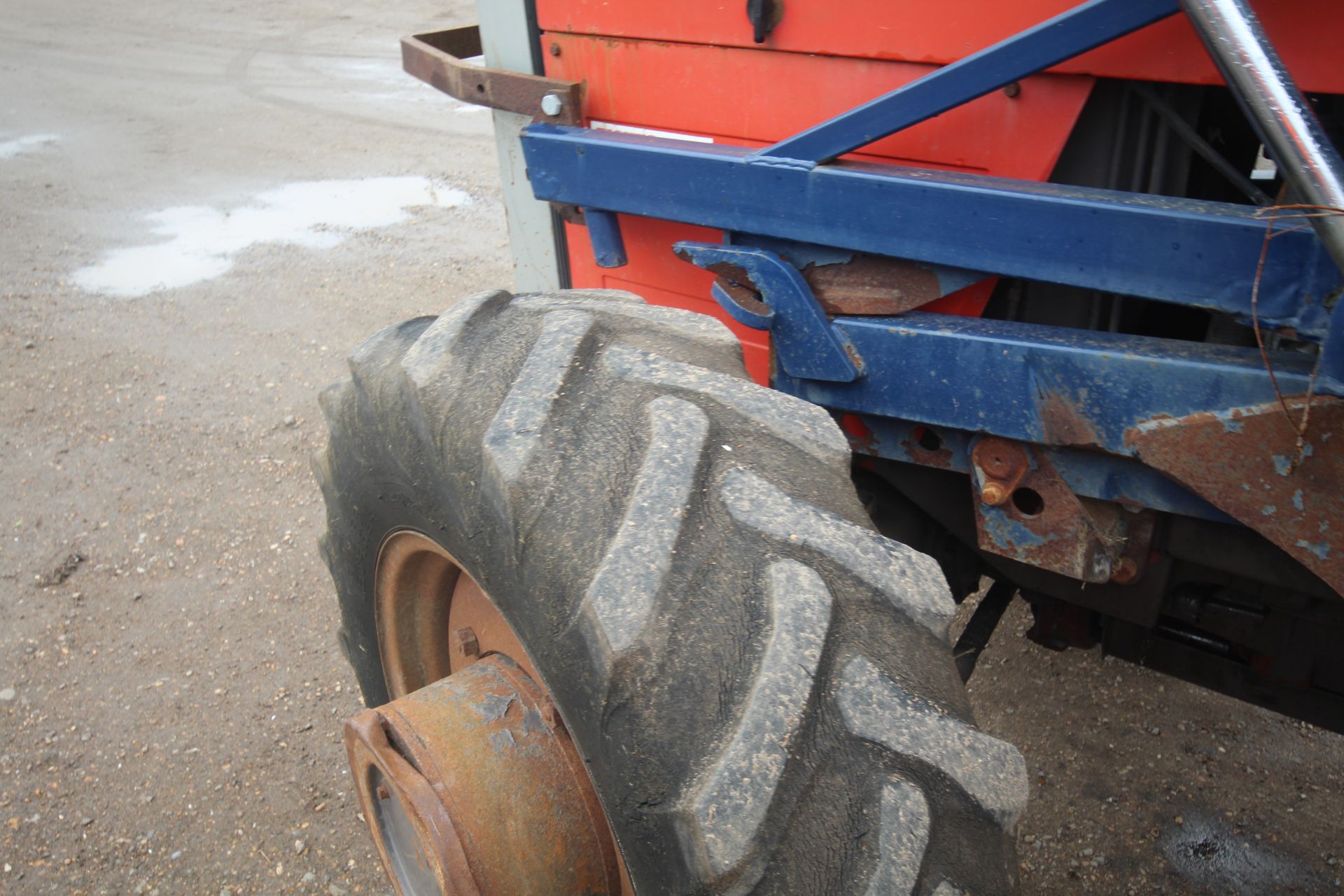 Massey Ferguson 698 4WD tractor. Registration DVF 568Y. Date of first registration 04/01/1983. 6,591 - Image 13 of 58