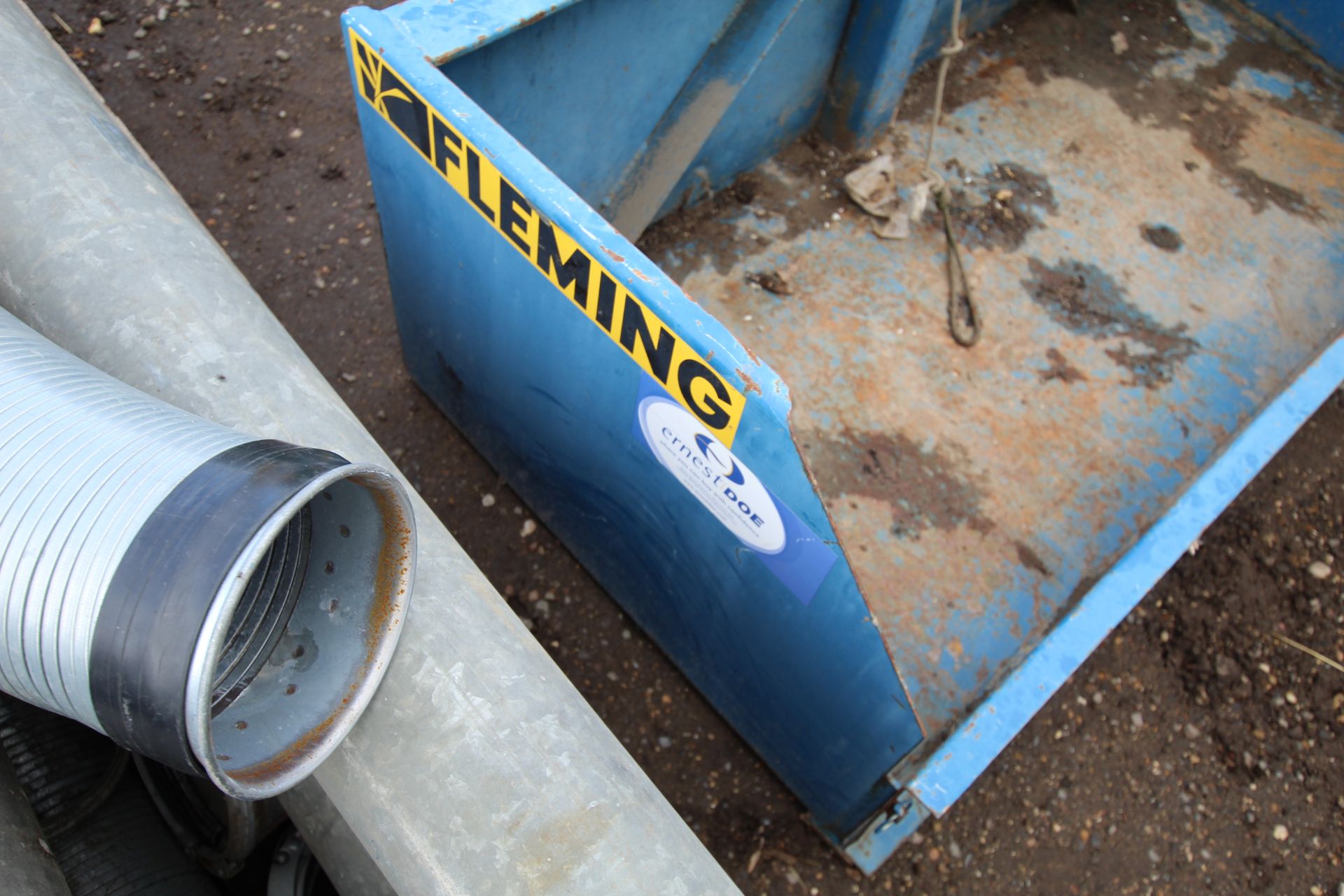 Fleming TB5 tipping transport box. - Image 9 of 10