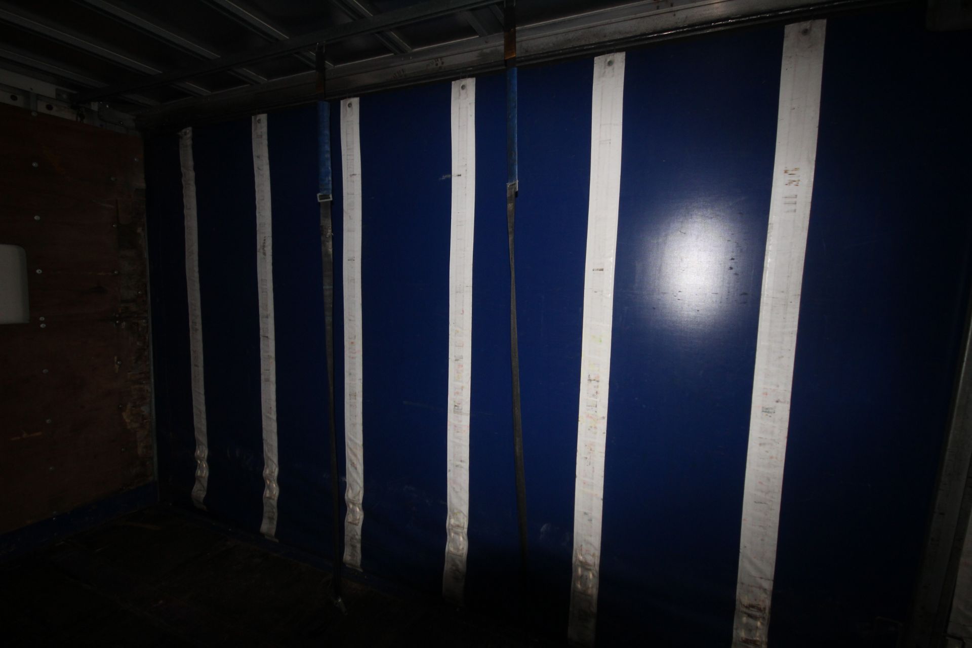 **CATALOGUE CHANGE** Montracon 39T 13.7m tri-axle curtain-side trailer. Registration C224538. Date - Image 65 of 74