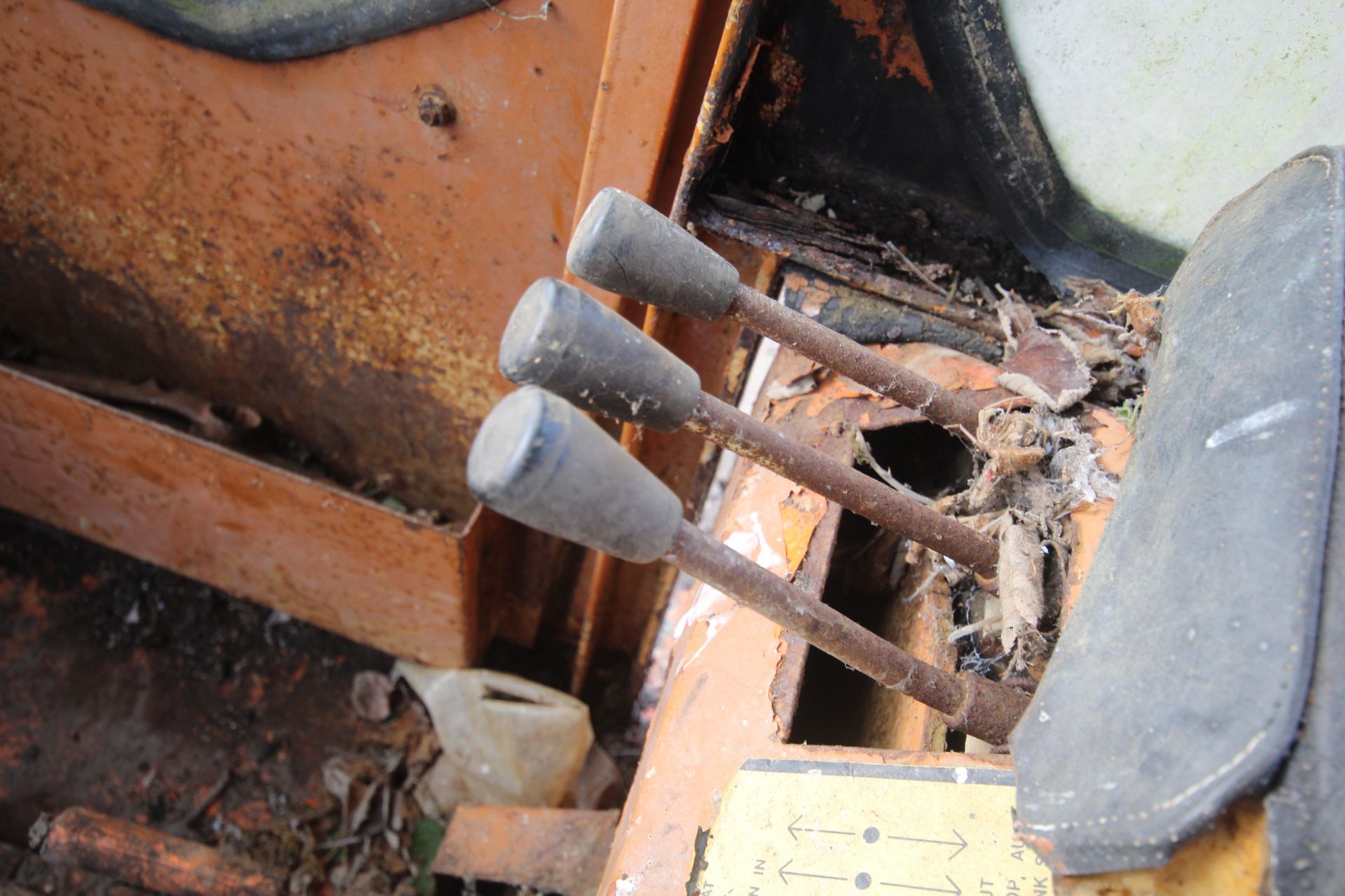 Fiat 100c steel tracked crawler. With Turner rear linkage. Owned from new. Unused for some time - Image 58 of 58