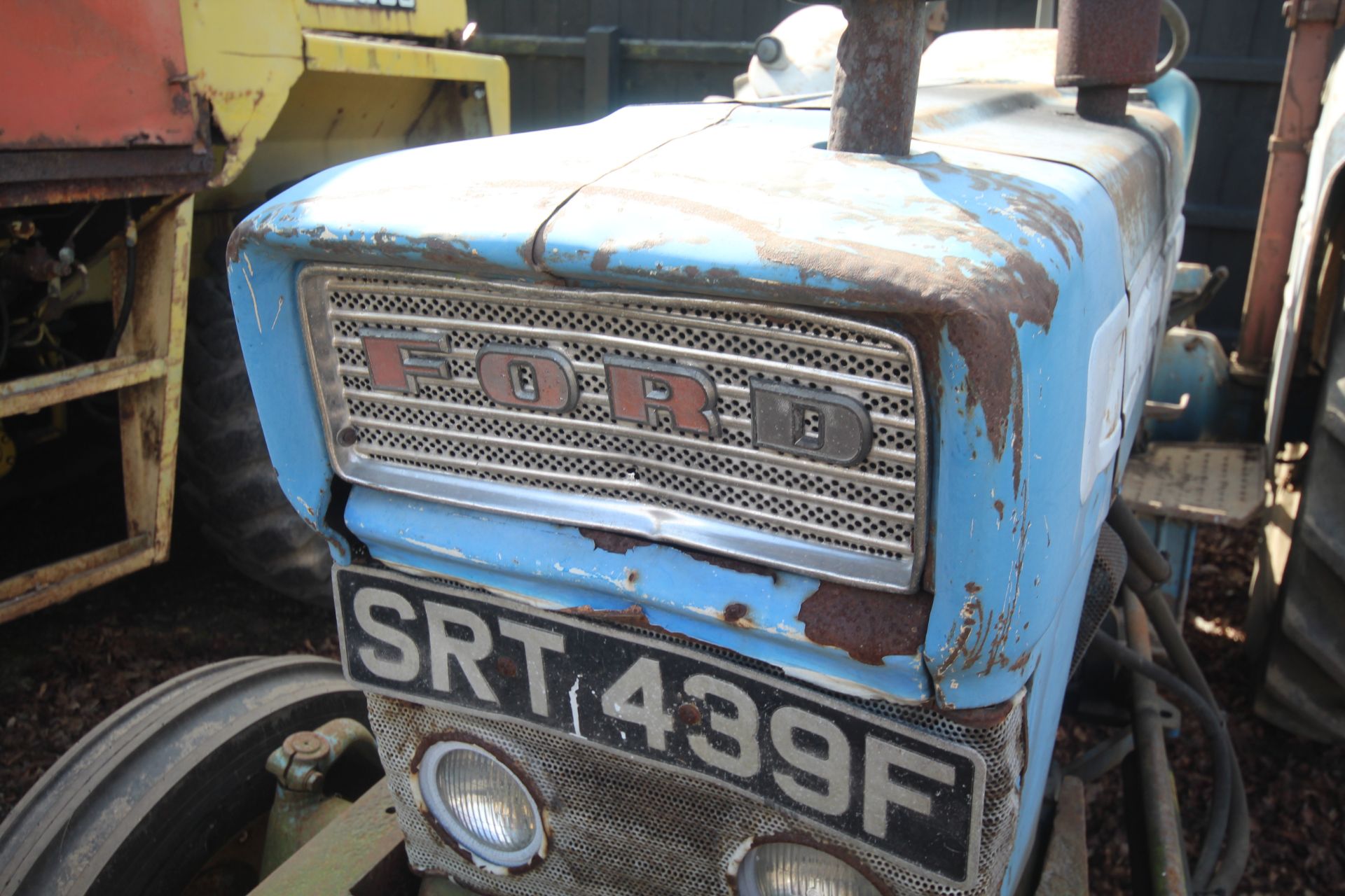 Ford 4000 Pre-Force 2WD tractor. Registration SRT 439F (expired). 13.6R36 rear wheels and tyres @ - Image 7 of 45