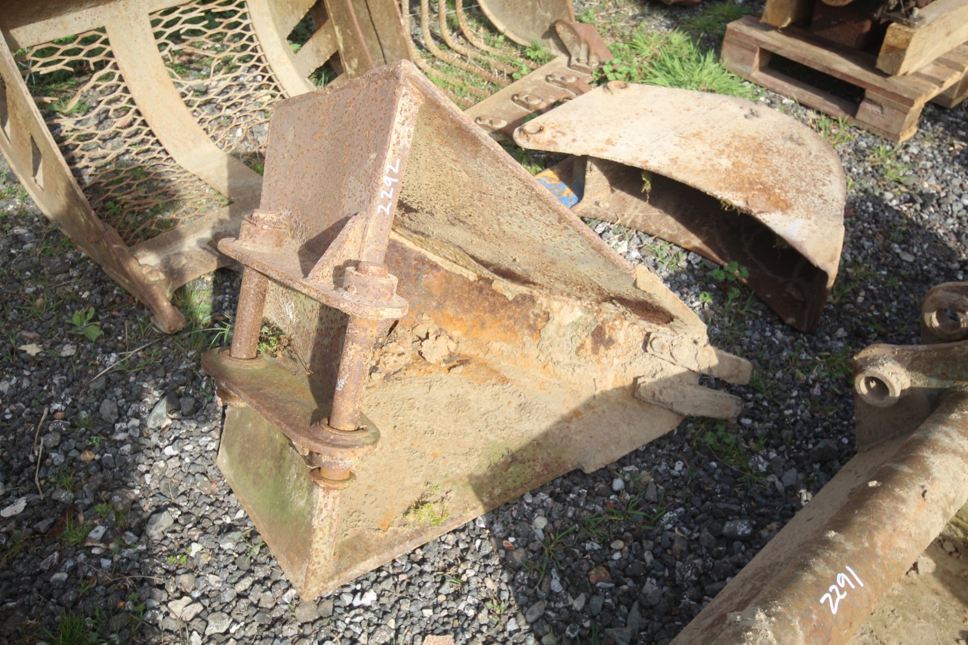 V Shaped ditching bucket. For sale on behalf of th