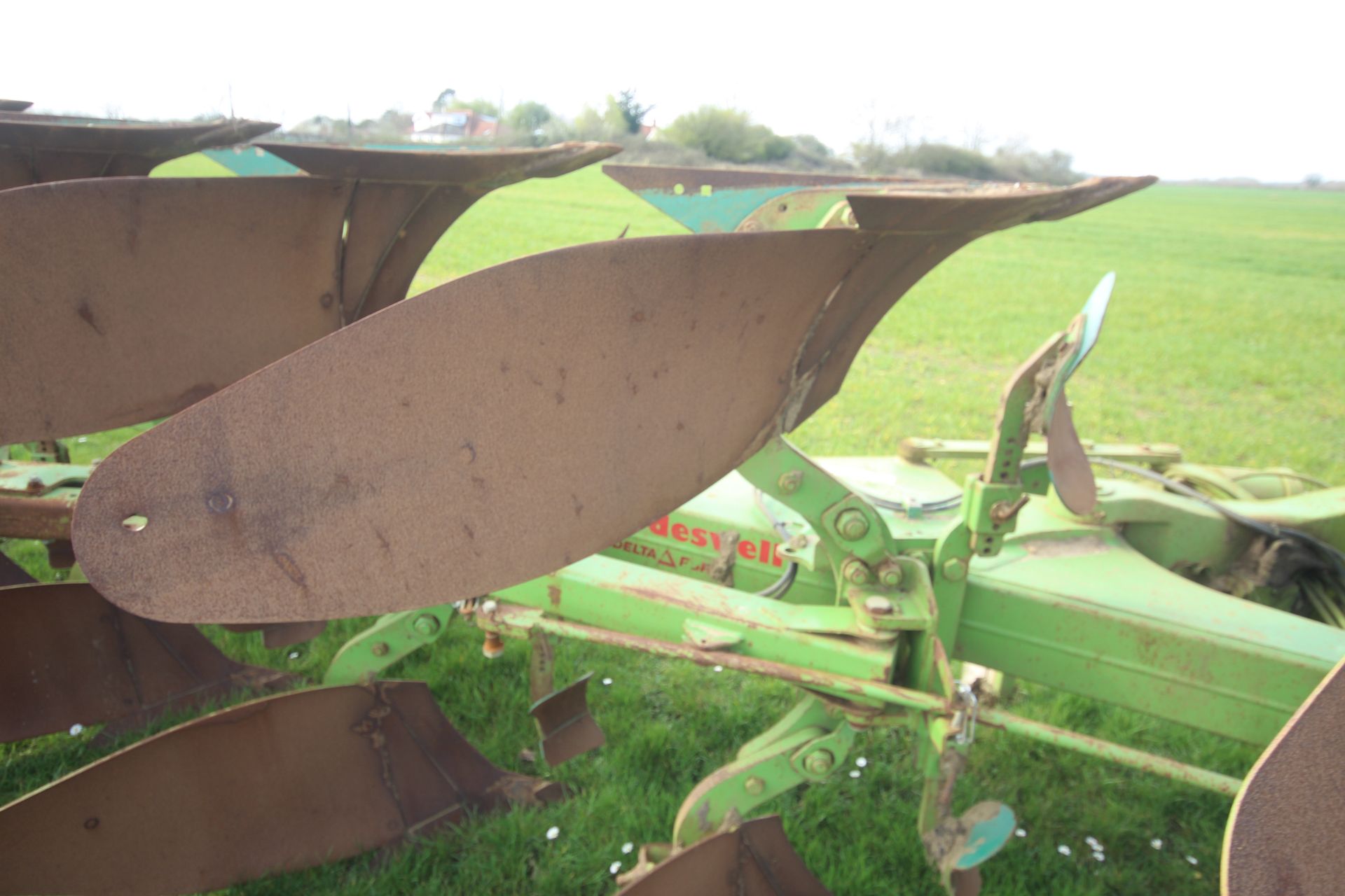 Dowdeswell 140 MA 5+1F reversible plough. With hydraulic press arm. Refurbished by Agri-Hire 2019. - Image 8 of 25