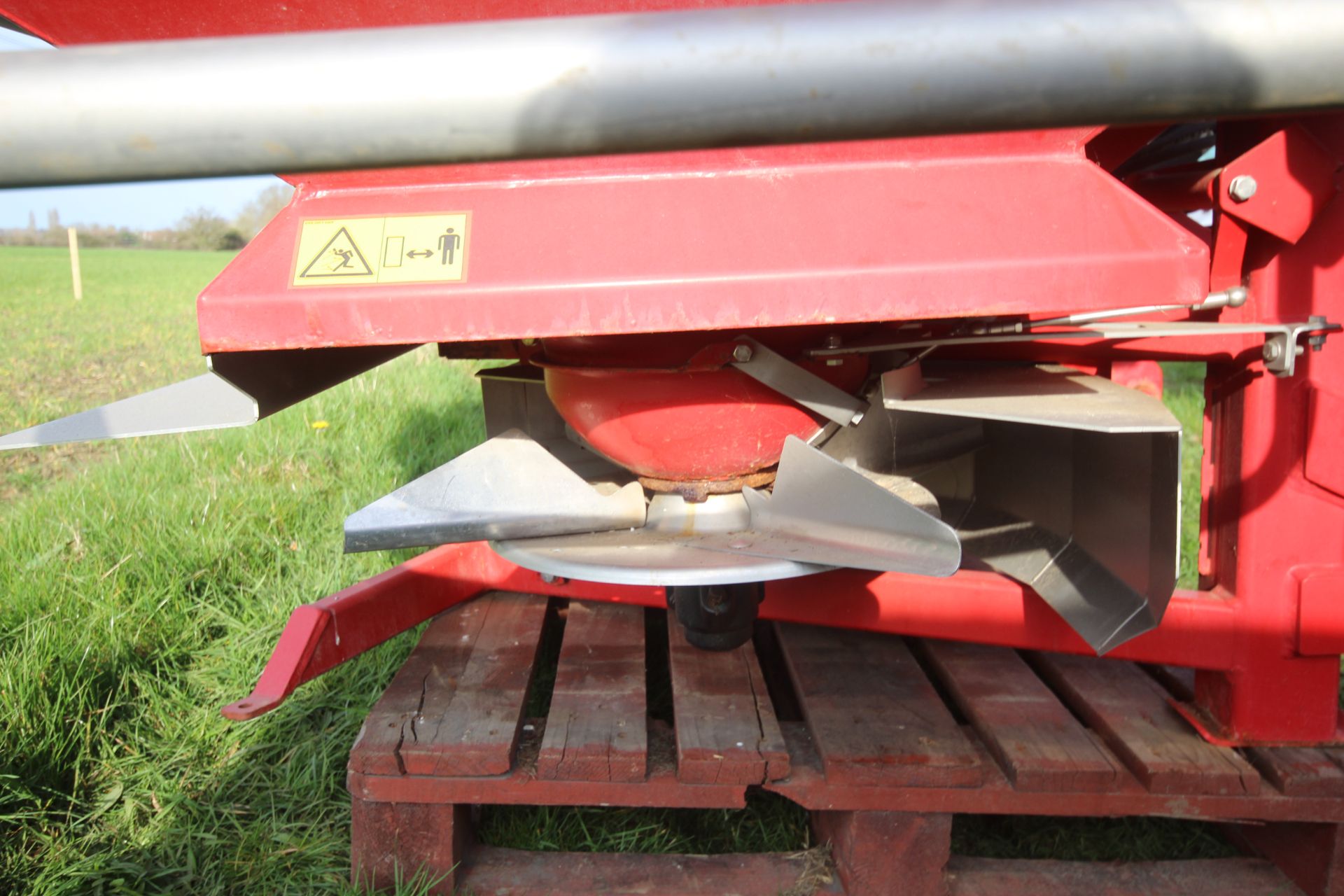 Teagle/ Tulip Centreliner SX4000 G3 twin disc fertiliser spreader. 2014. Owned from new. V - Image 17 of 19