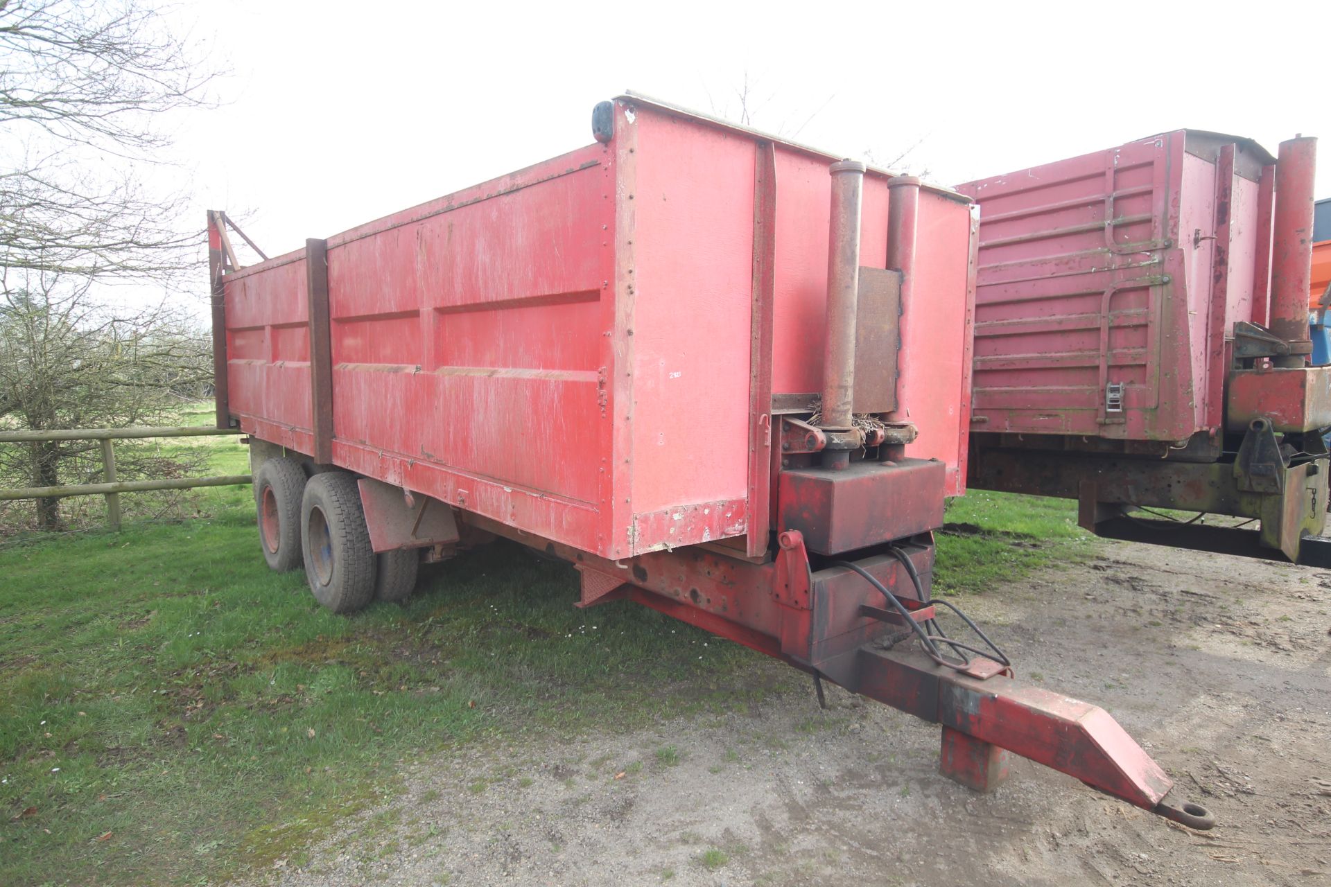 15T twin axle lorry conversion tipping trailer. V