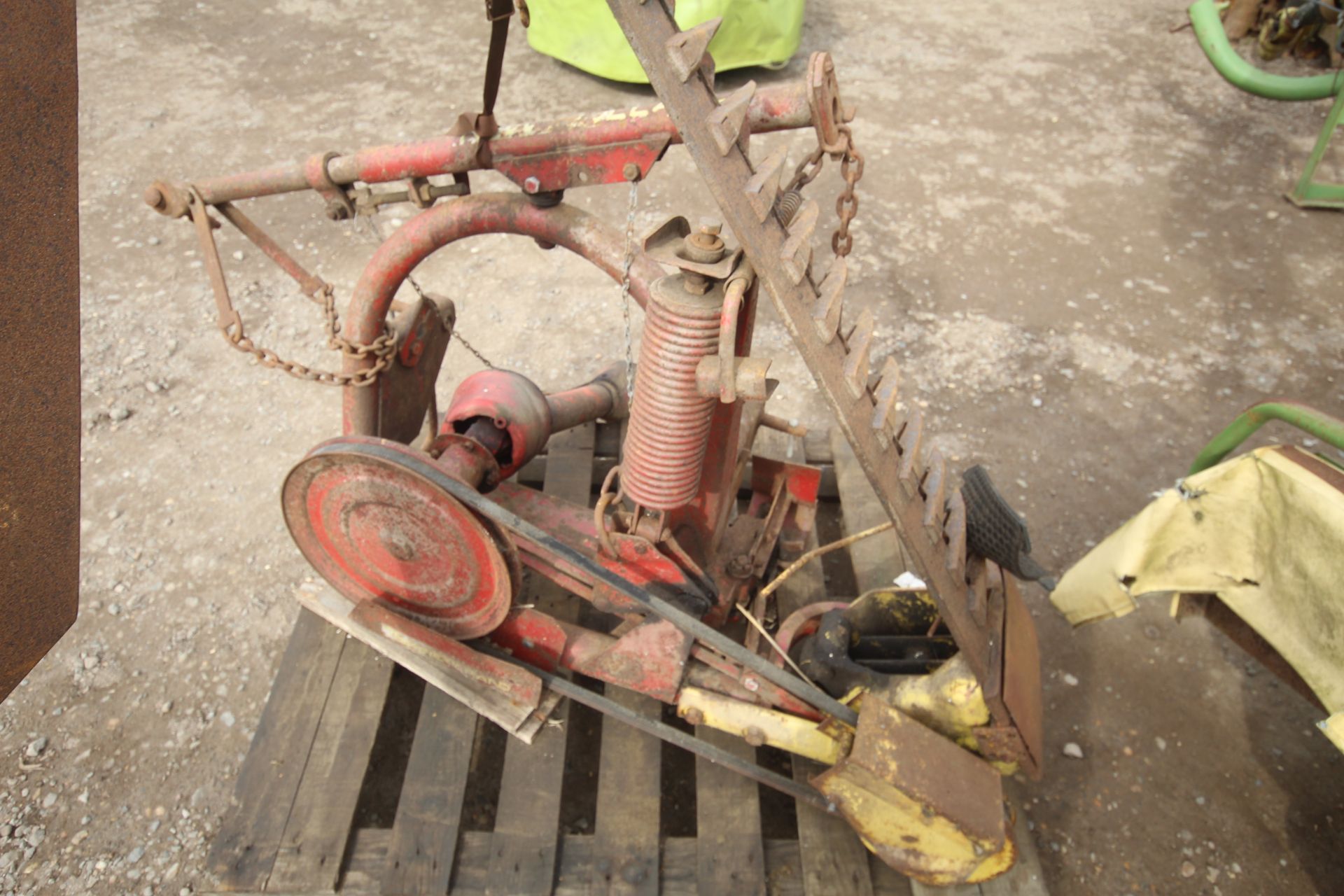 New Holland finger bar mower. - Image 5 of 9