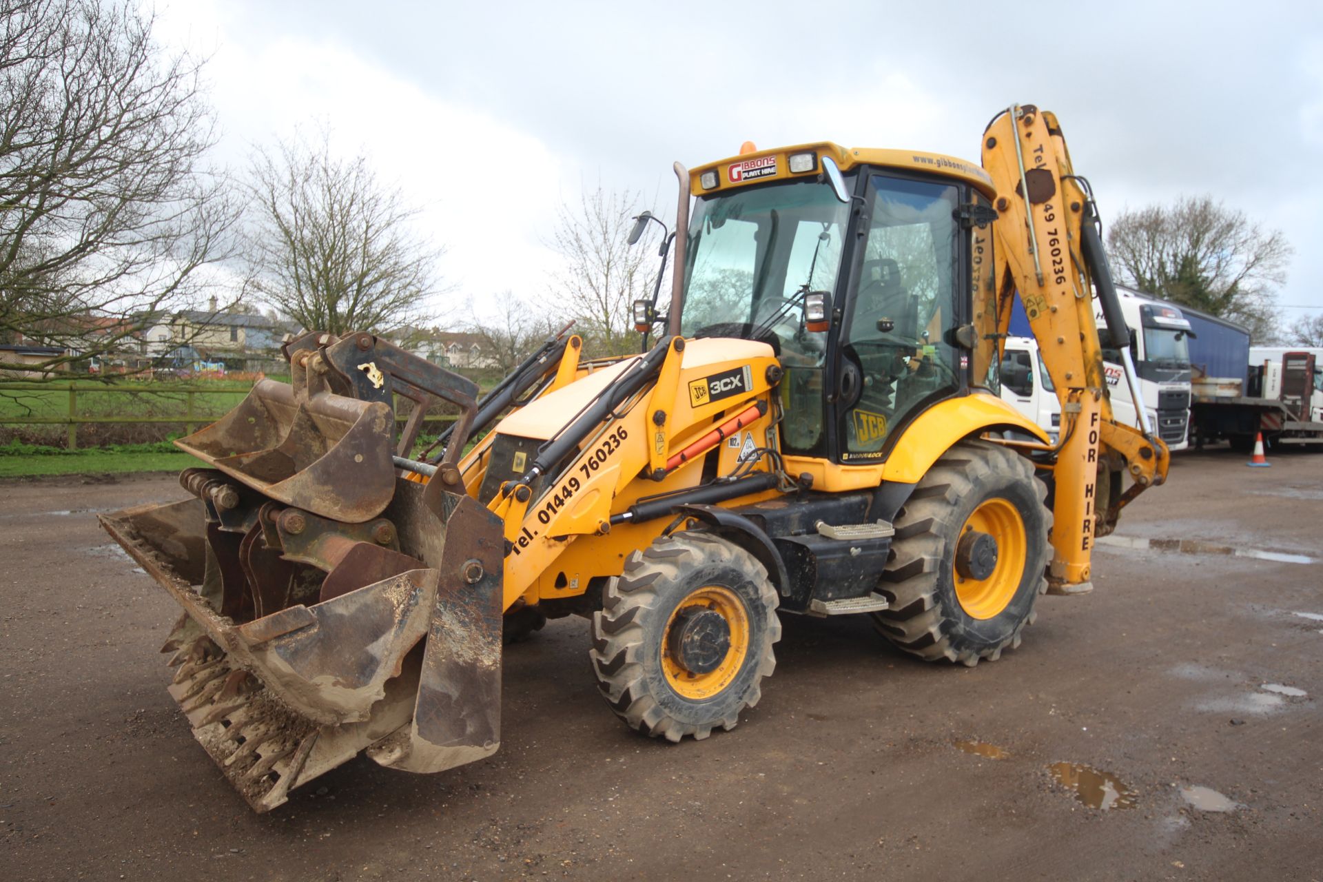 JCB P21 3CX Sitemaster backhoe loader. Registration HF59 CZV. Date of first registration 01/09/2009.