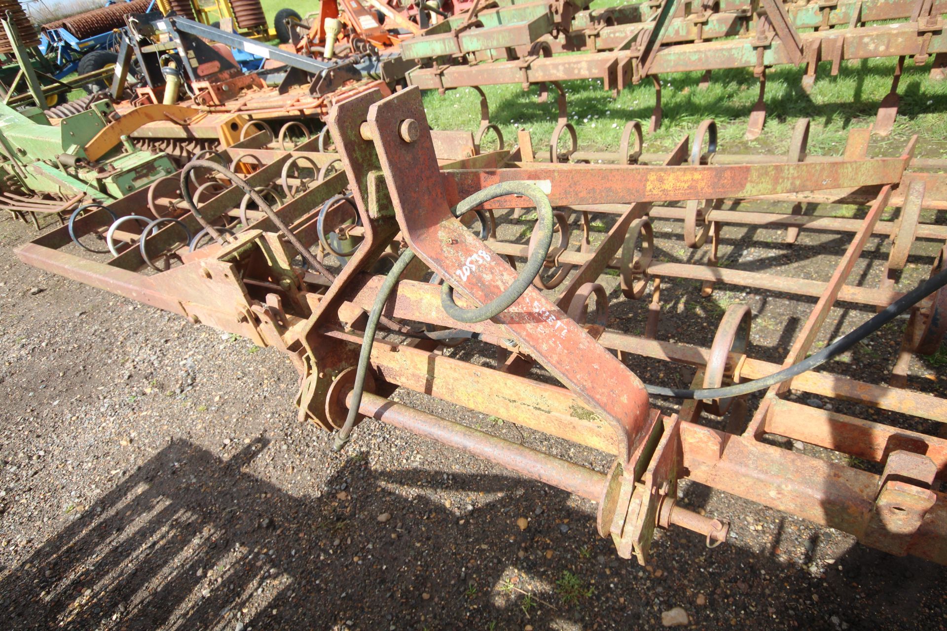 Rekord 5m mounted hydraulic folding spring tines. V - Image 5 of 16