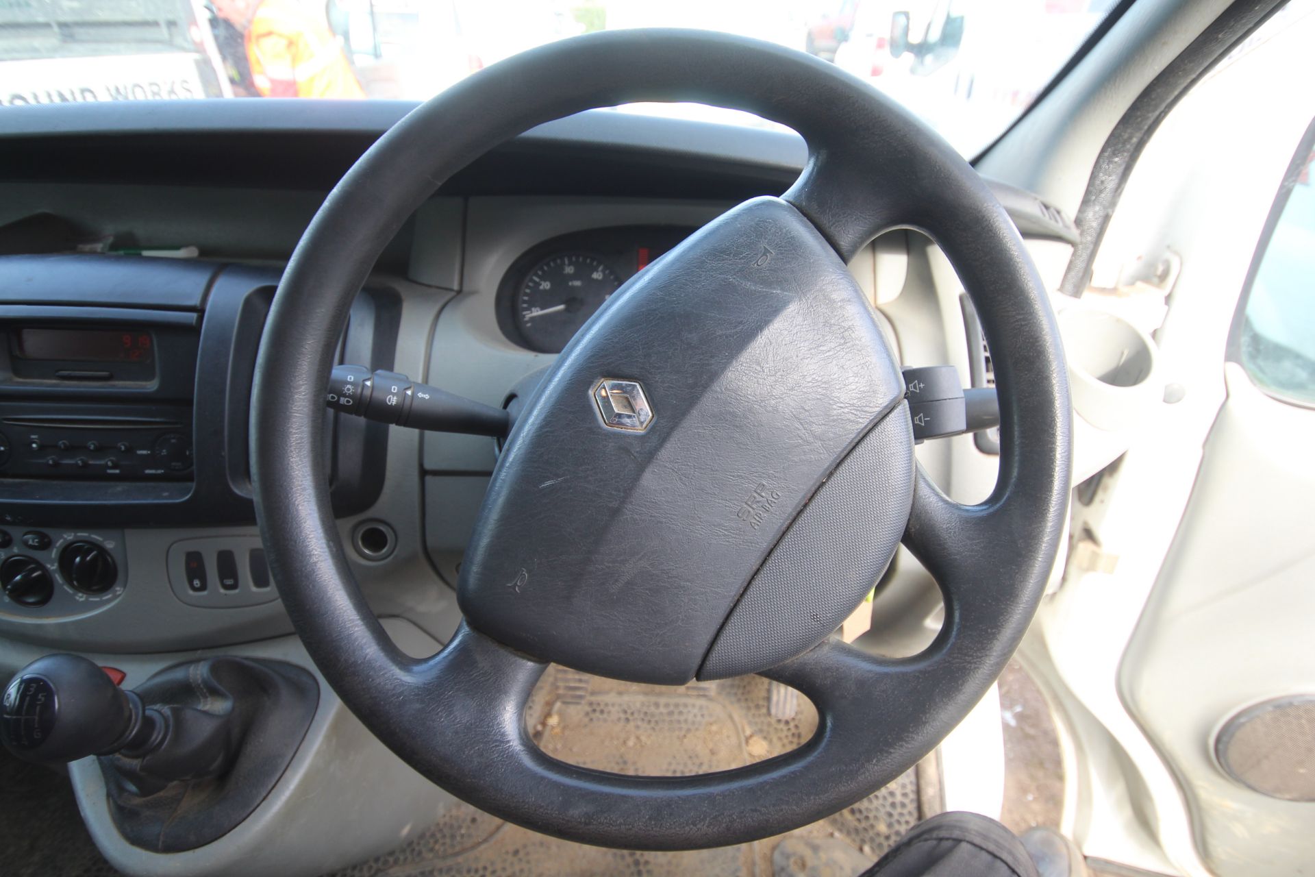 Renault Traffic 2700 2L diesel manual van. Registration AE58 DZW. Date of first registration 22/09/ - Image 36 of 50