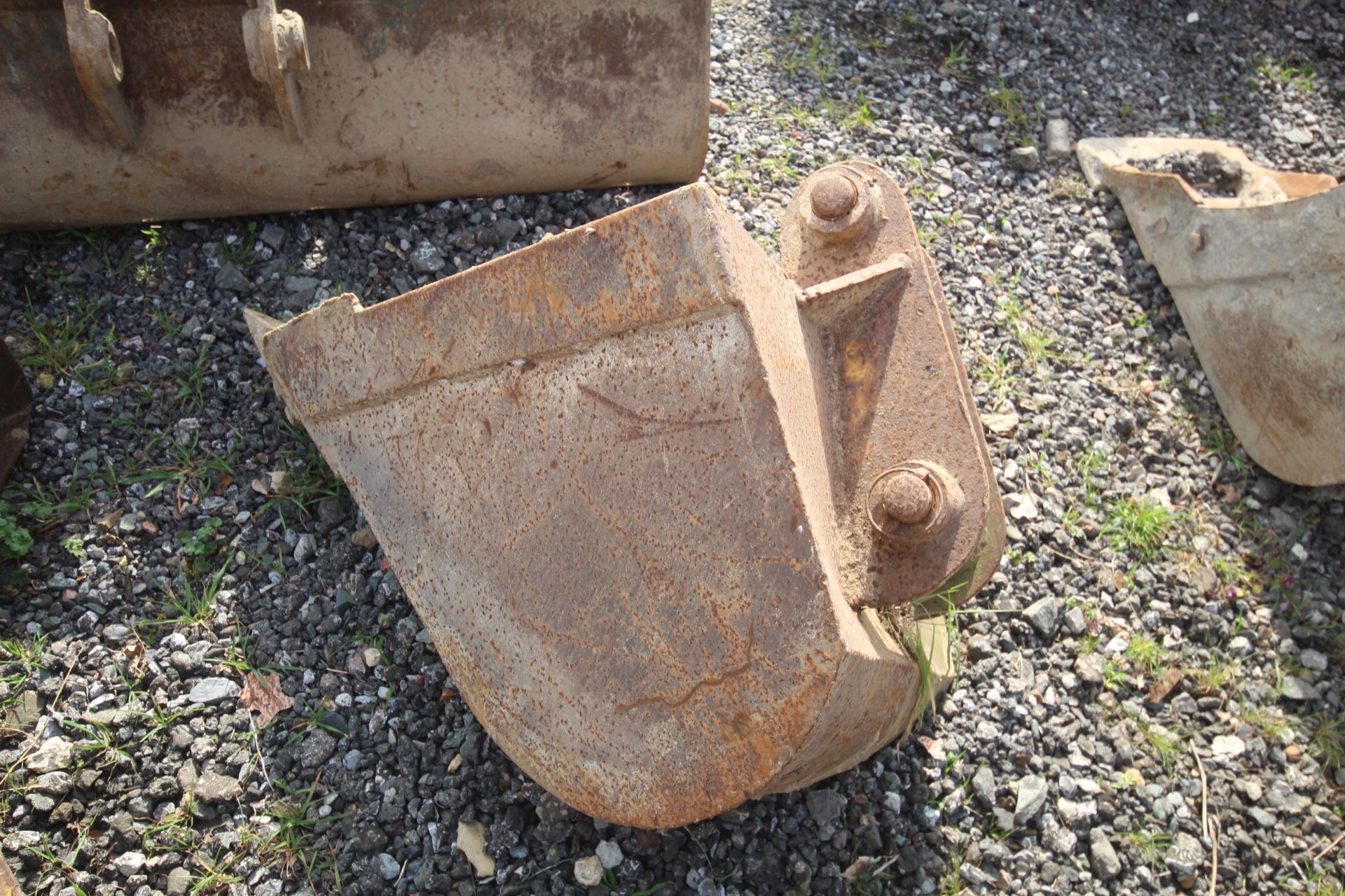 V Shaped ditching bucket. For sale on behalf of th - Image 4 of 4