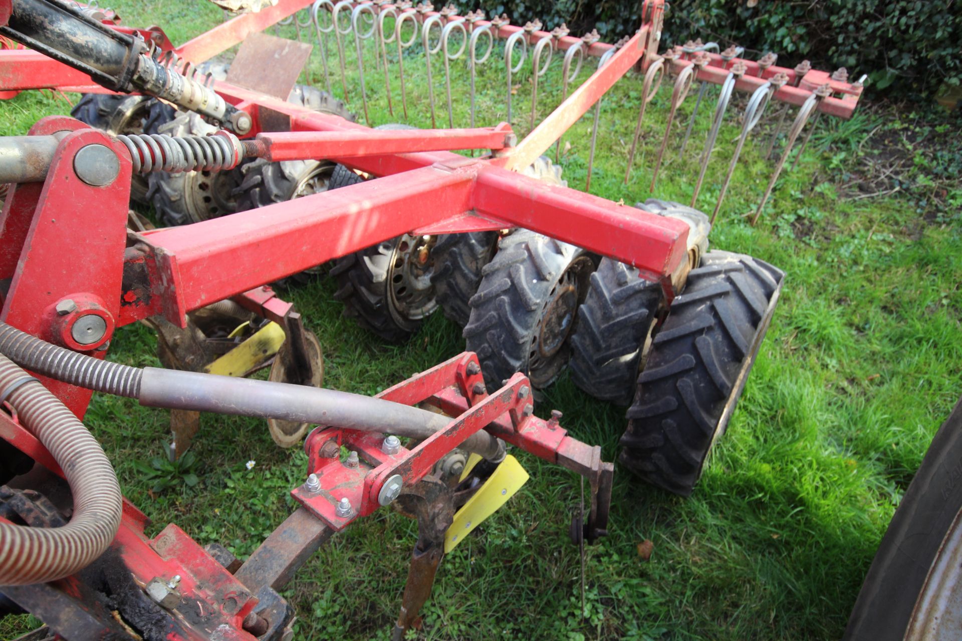 Horsch CO4 4m tine drill. With tramline, control box, various spares and manuals. V. - Bild 19 aus 54