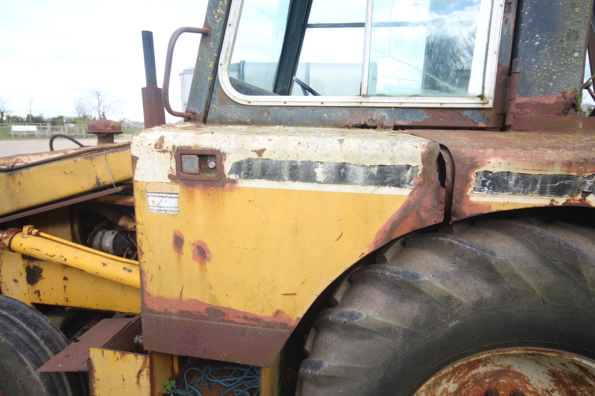 International Harvester 260A 2WD backhoe loader. Registration CWJ 891T (no paperwork). Date of first - Bild 73 aus 104